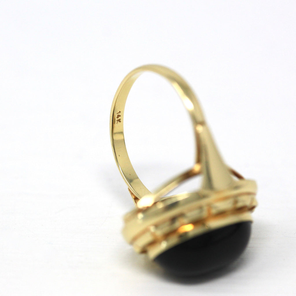Genuine Onyx Ring - Estate 14k Yellow Gold Cabochon Cut 5.5 CT Black Gem - Modern Circa 2000's Era Size 6.75 Scalloped Border Fine Jewelry