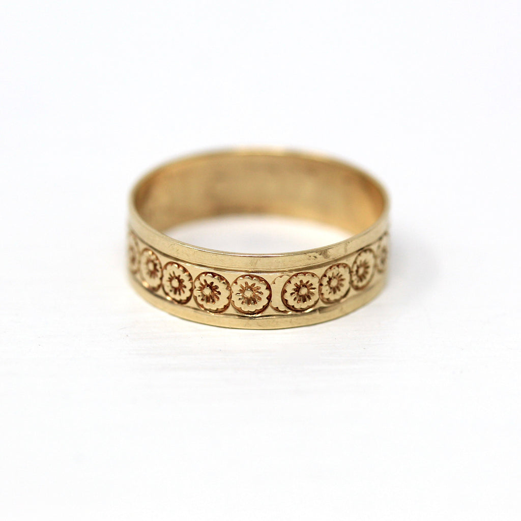 Gold Flower Band - Retro 1940s 10k Yellow Gold Eternity Cigar Band - Vintage Size 6 1/4 Floral Stacking 5.5 mm Bridal Fine Jewelry
