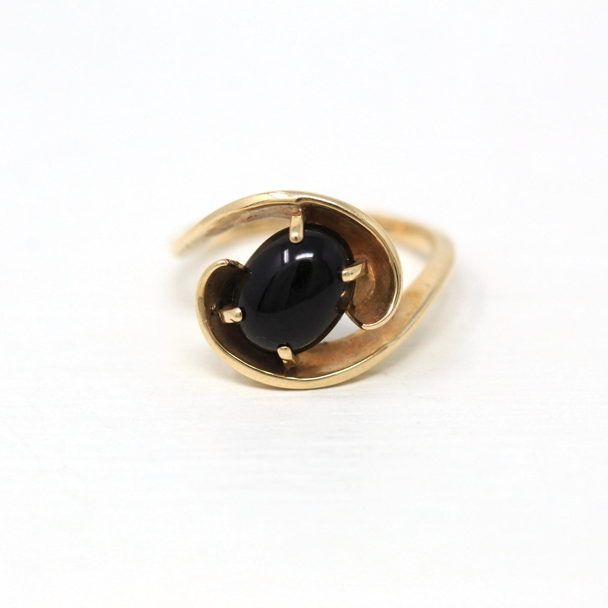 Vintage Onyx Ring - Retro 10k Yellow Gold Black Gemstone Cabochon 