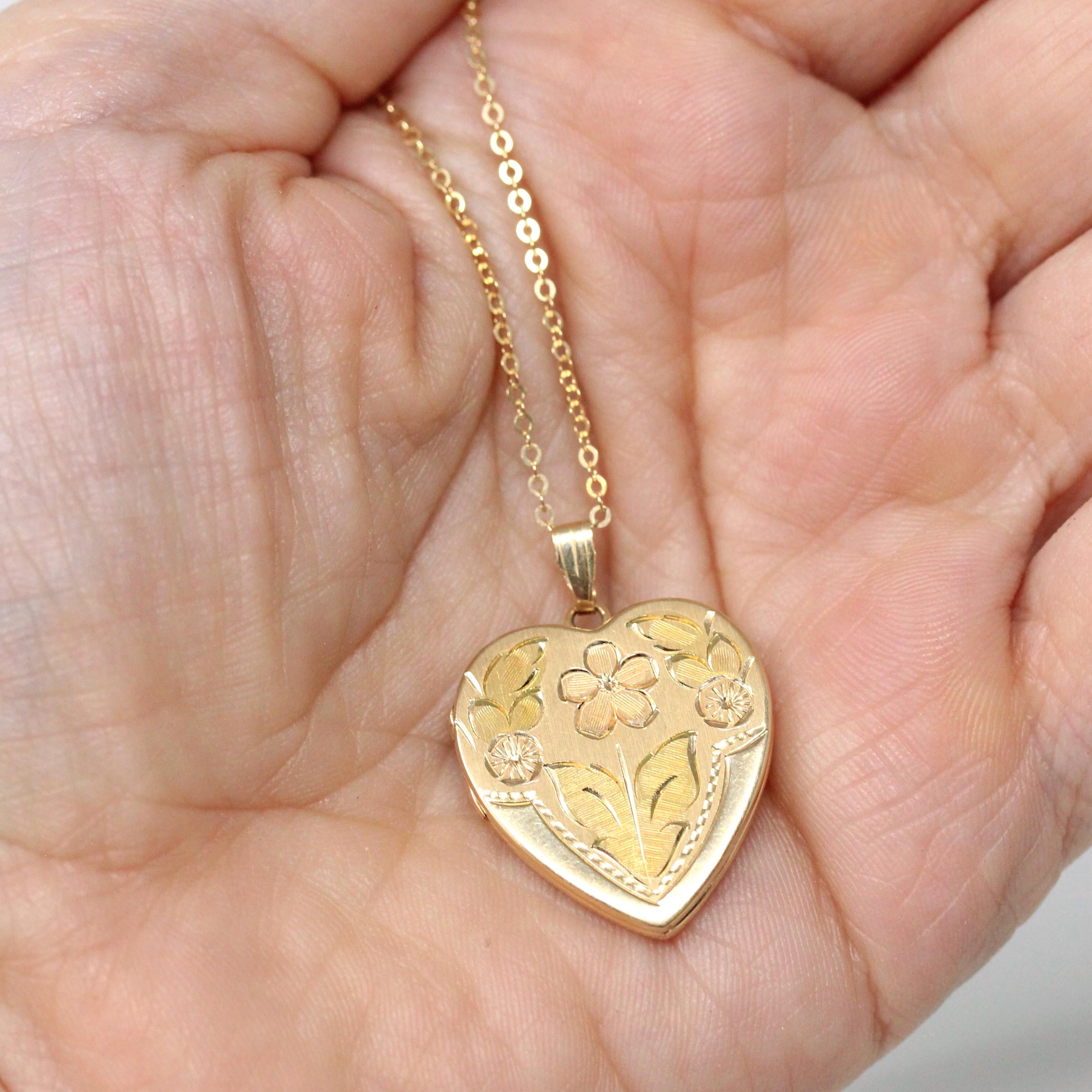 14k Gold Heart Locket Necklace For Girls 14K Gold Heart Locket