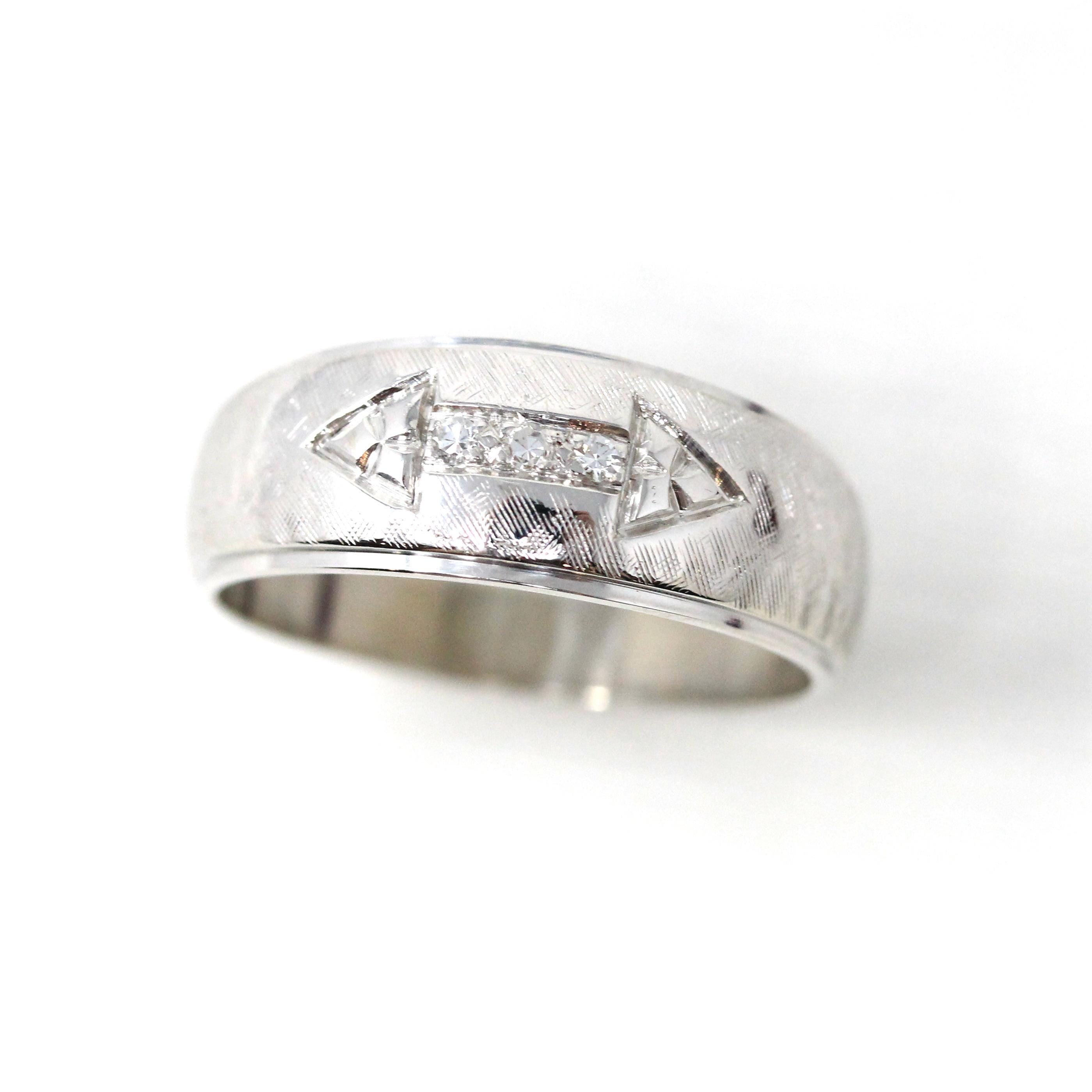 Vintage Wedding Band - Retro 14k White Gold Genuine .05 CTW Diamonds Ring - Circa 1960s Era Size 9 Infinity Arrow Fine Unisex Bridal Jewelry