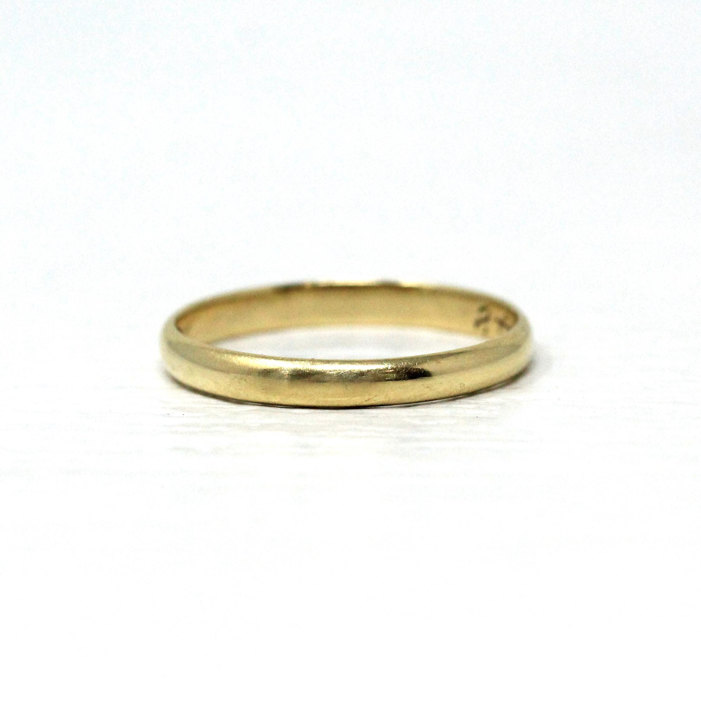 Vintage Wedding Band - Retro 14k Yellow Gold Plain Unadorned Polished "8/5/48" Ring - Circa 1940s Era Size 6 Stacking Dainty Fine Jewelry