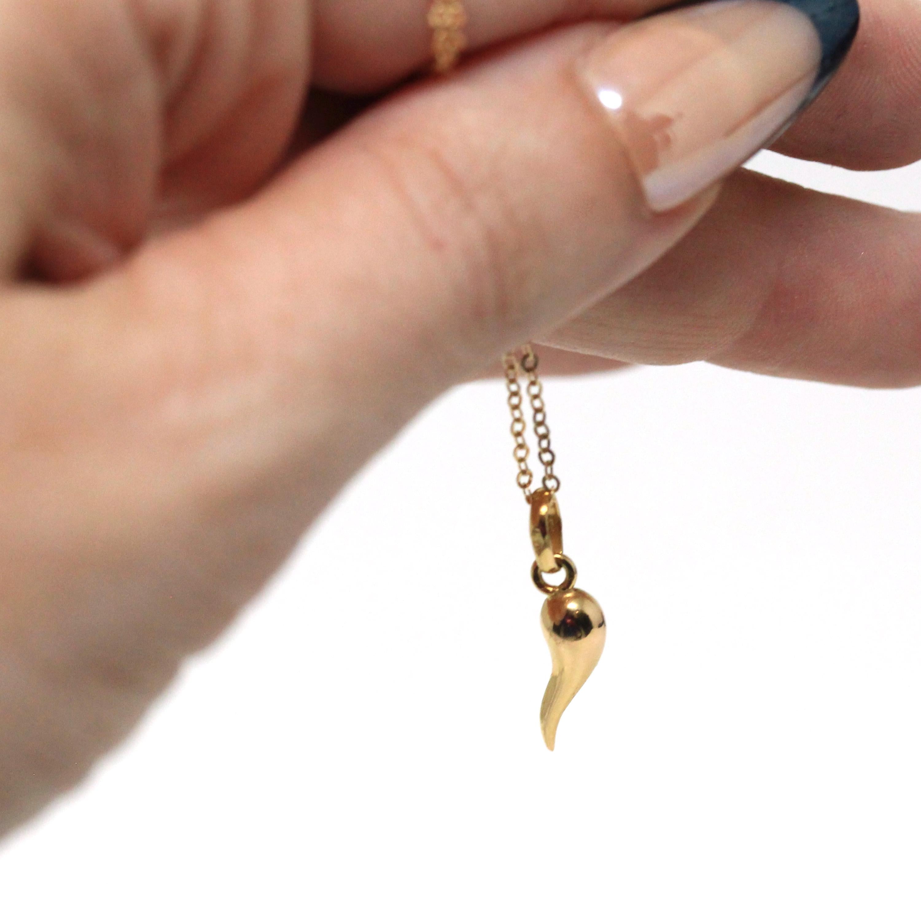 Italian Horn Charm - Retro 18k Yellow Gold Italy Cornicello Good Luck Pendant Necklace - Vintage Circa 1970s Ward Off Evil Amulet Jewelry