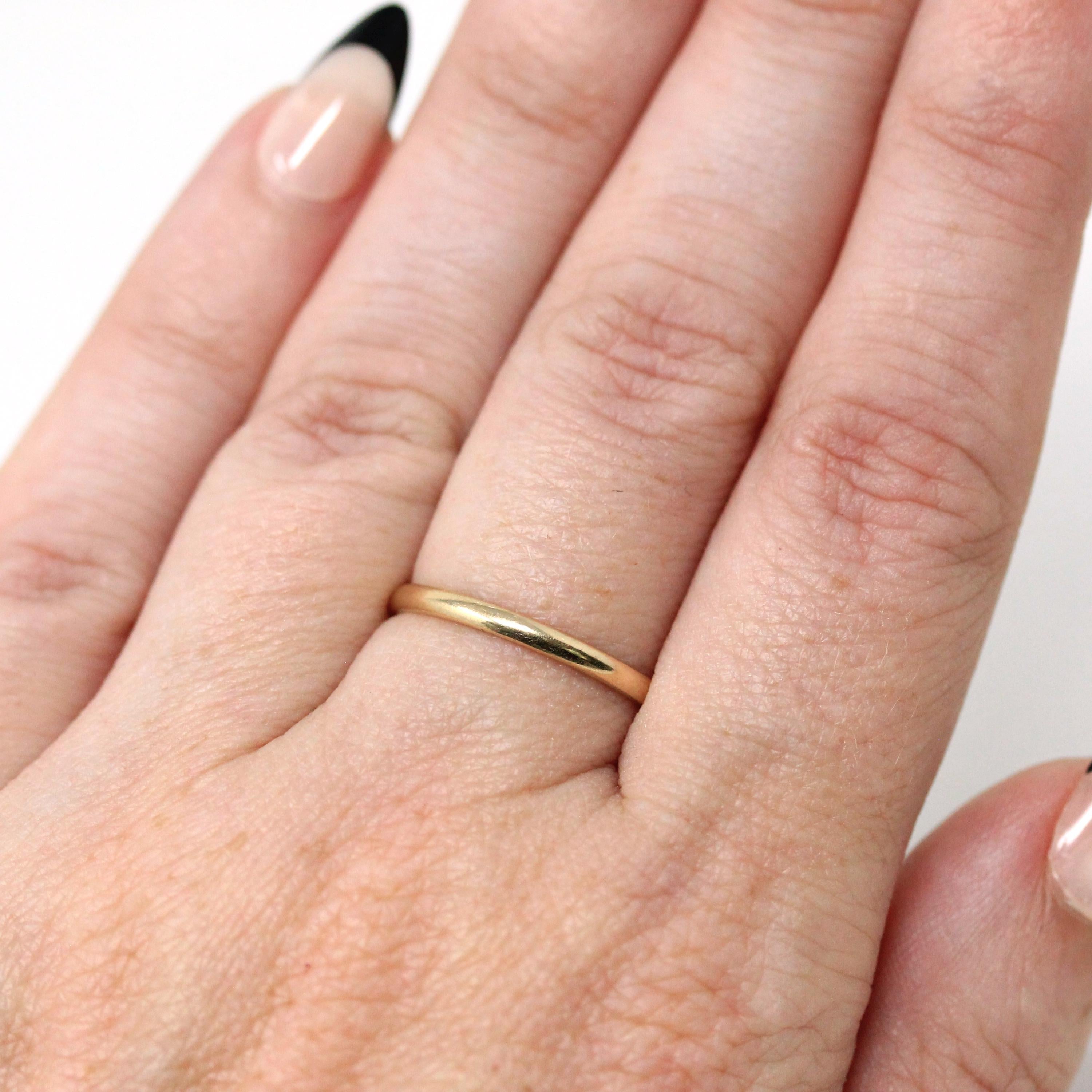 Estate Wedding Band - Minimalist Modern 1990s 14k Yellow Gold Unadorned Plain Polished Ring- Size 5.75 90s Simple Stacking Fine Jewelry