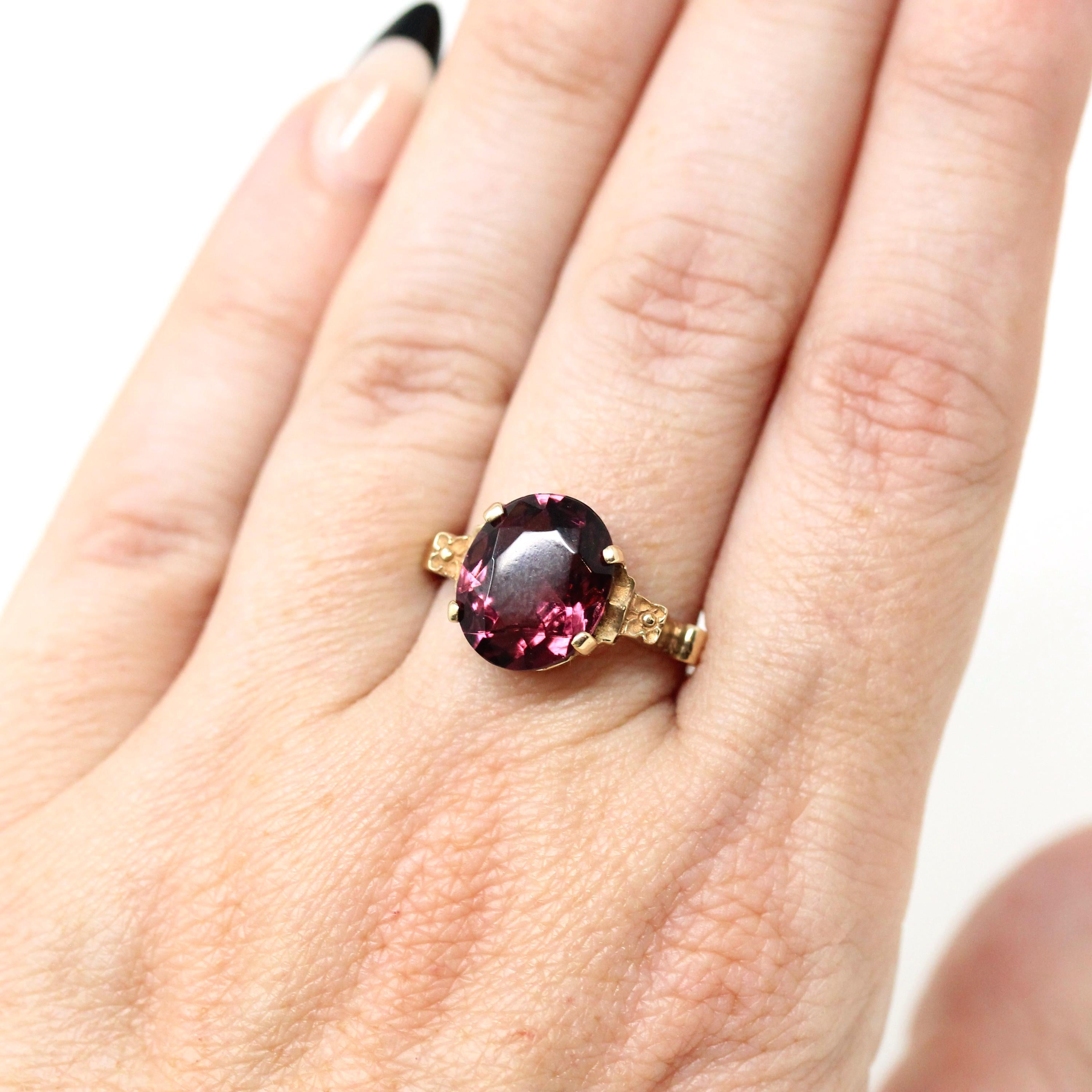 Simulated Amethyst Ring - Retro 10k Yellow Gold Oval Faceted Purple Glass Stone - Circa 1940s Era Size 6 1/2 Fine New Old Stock 40s Jewelry