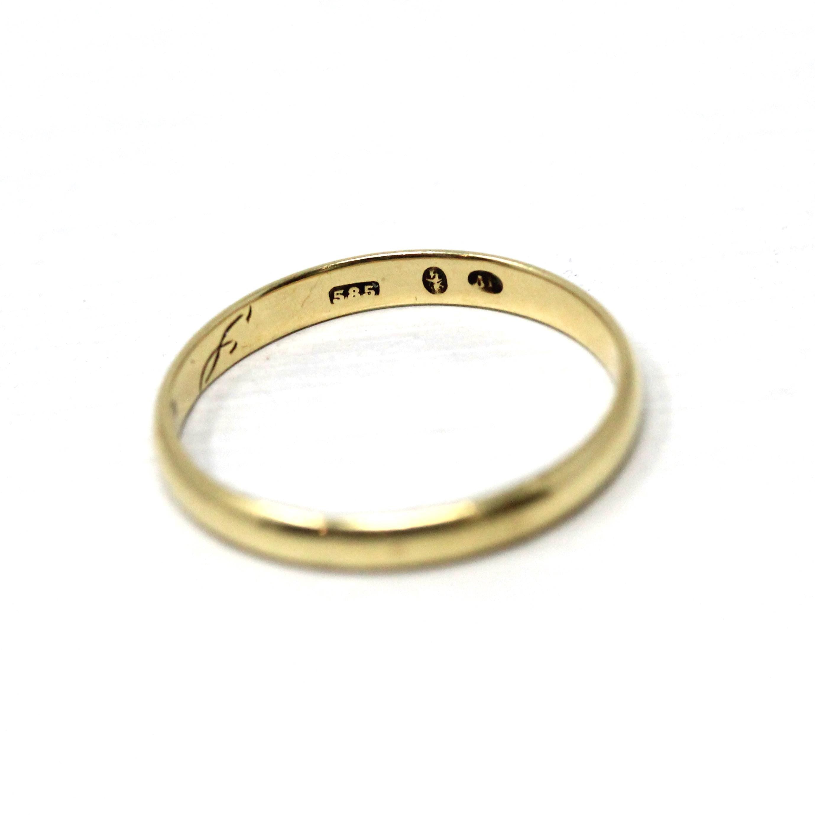 Vintage Wedding Band - Retro 14k Yellow Gold Plain Unadorned Polished "8/5/48" Ring - Circa 1940s Era Size 6 Stacking Dainty Fine Jewelry