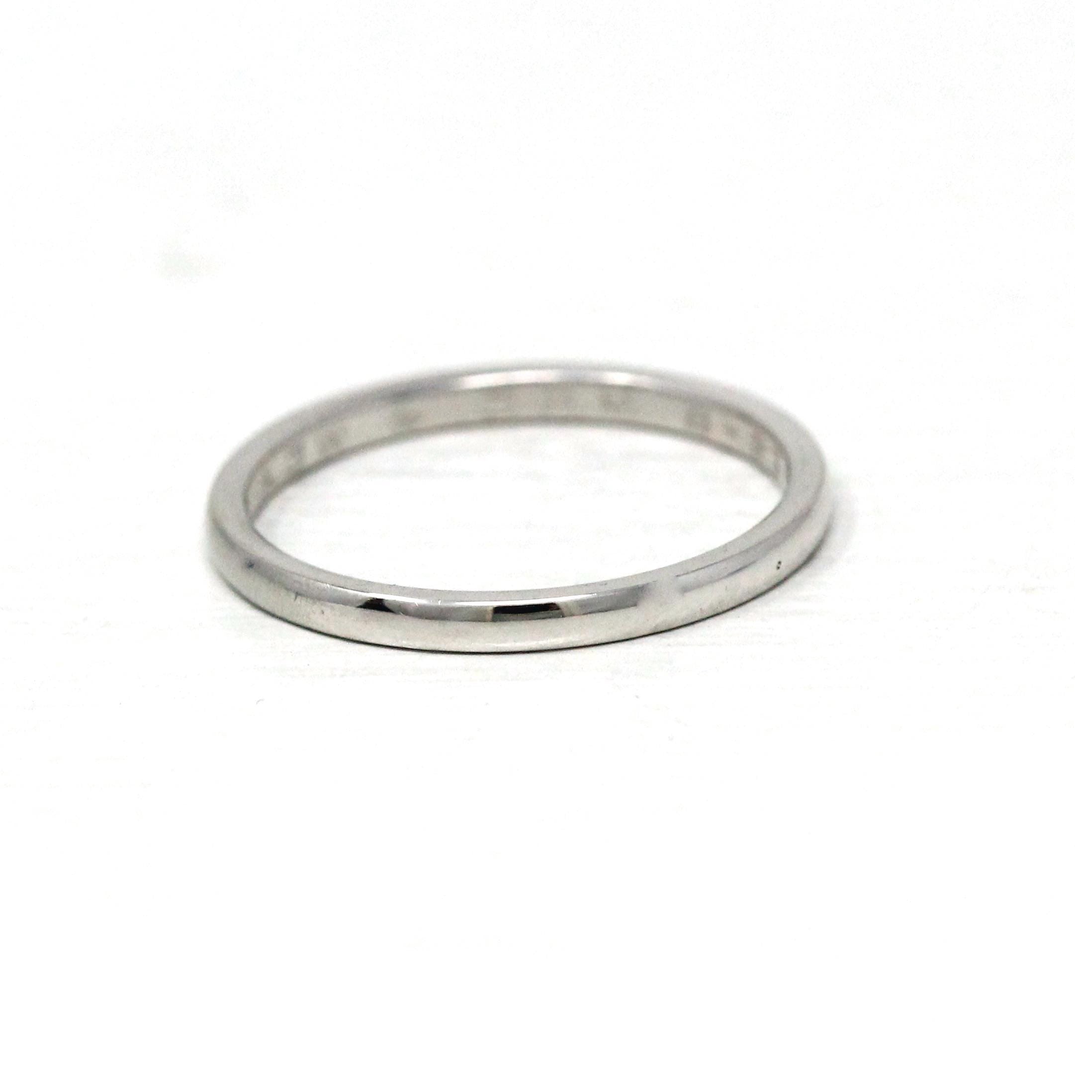 Antique Wedding Band - Retro 18k White Gold Plain Unadorned Ring - Dated 1975 Size 8 1/2 Unisex Style Fine Inscribed Jewelry Stamped "Jabel"
