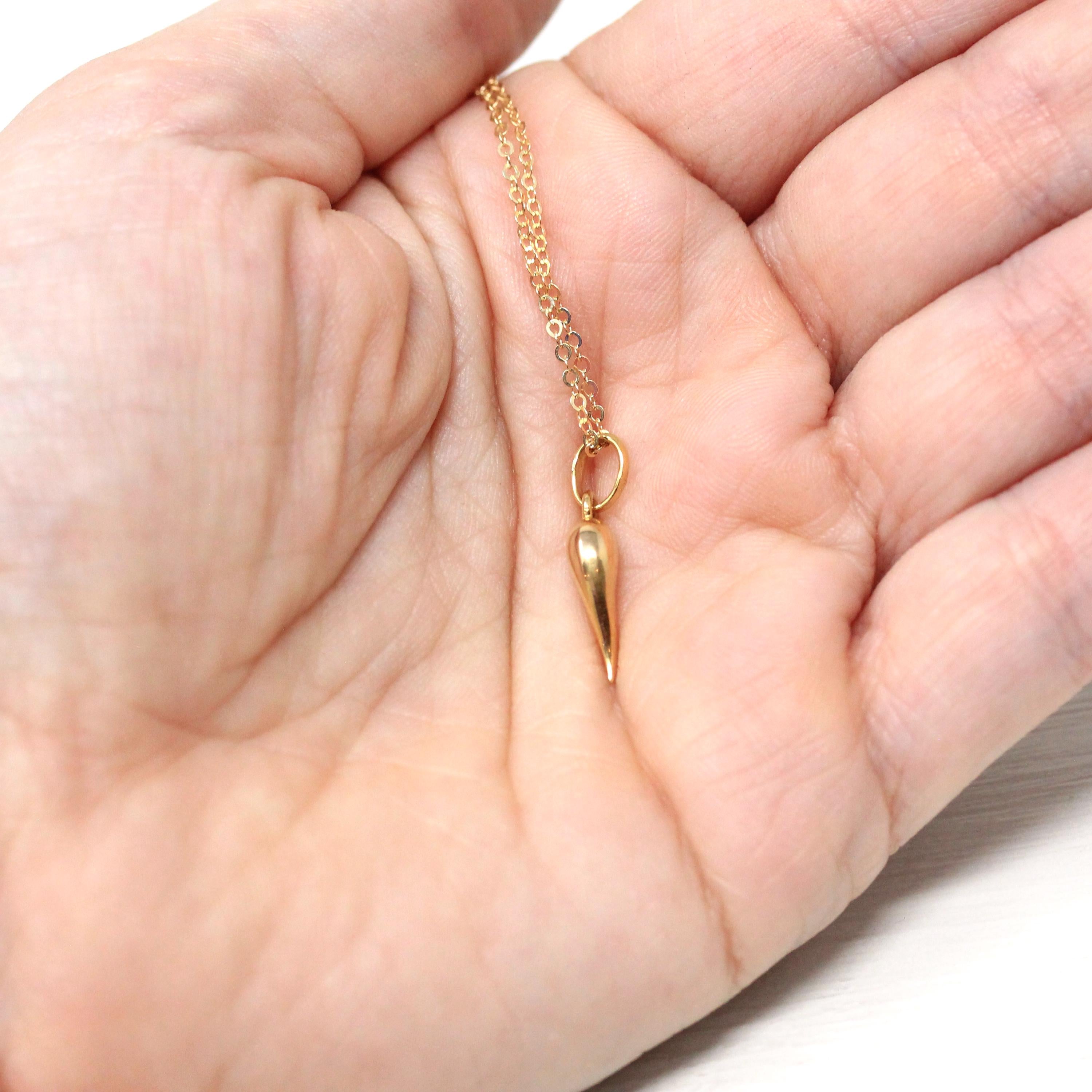 Italian Horn Charm - Retro 18k Yellow Gold Italy Cornicello Good Luck Pendant Necklace - Vintage Circa 1970s Ward Off Evil Amulet Jewelry