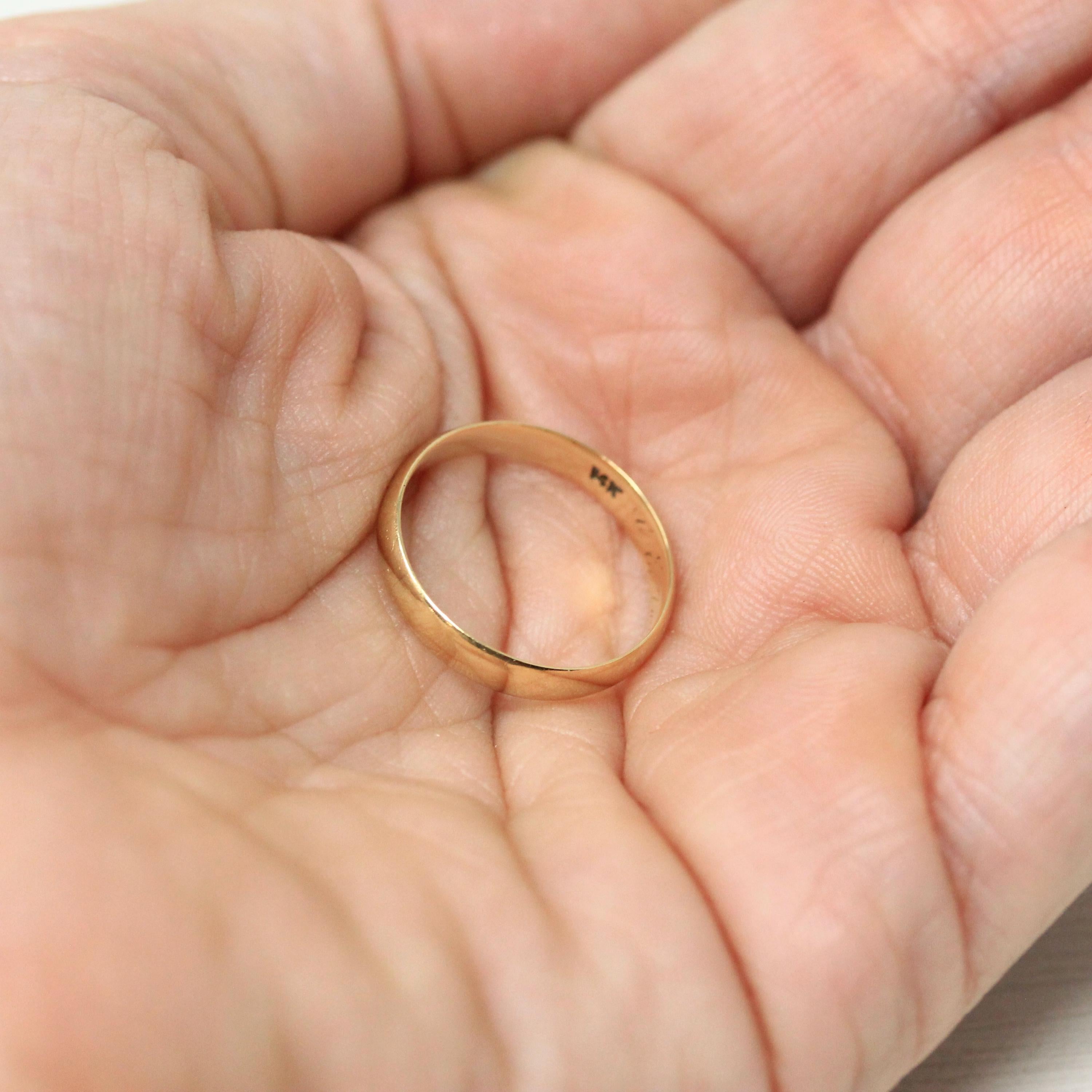 Vintage Wedding Band - Retro 14k Yellow Gold Unadorned 3.17 mm Unisex Ring - Dated 1945 Size 5 1/4 40's Stacking Wedding Statement Jewelry