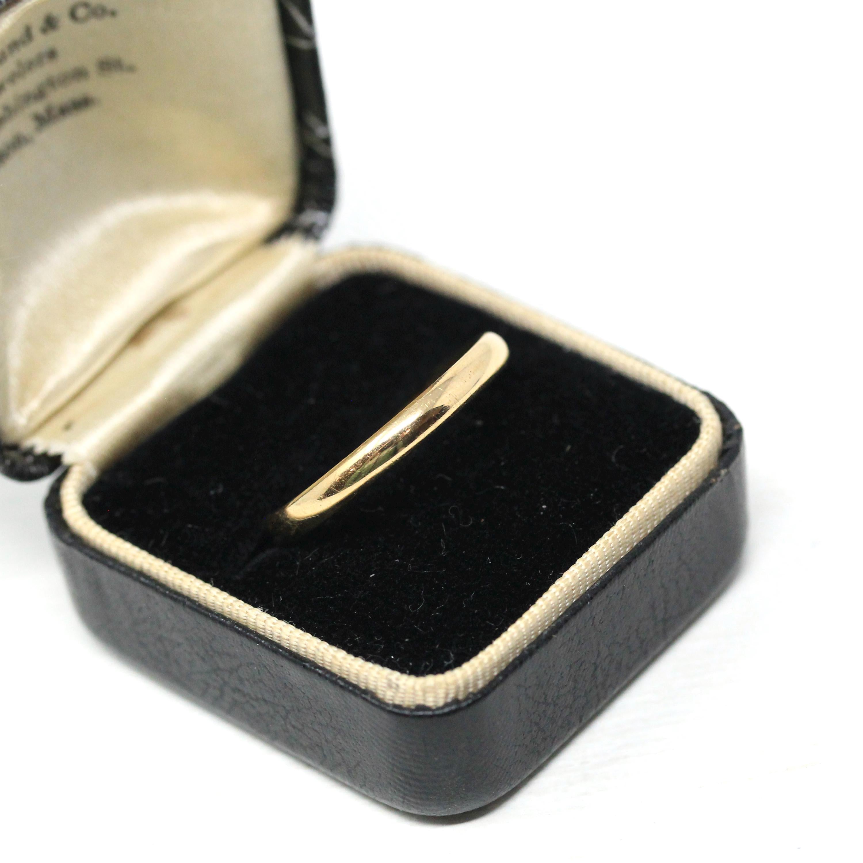 Retro Gold Wedding Ring - Vintage Circa 1940s 14k Yellow Gold 3.0 MM Plain Band - Retro Era Size 11 Unisex Stacking Fine Bristol Jewelry