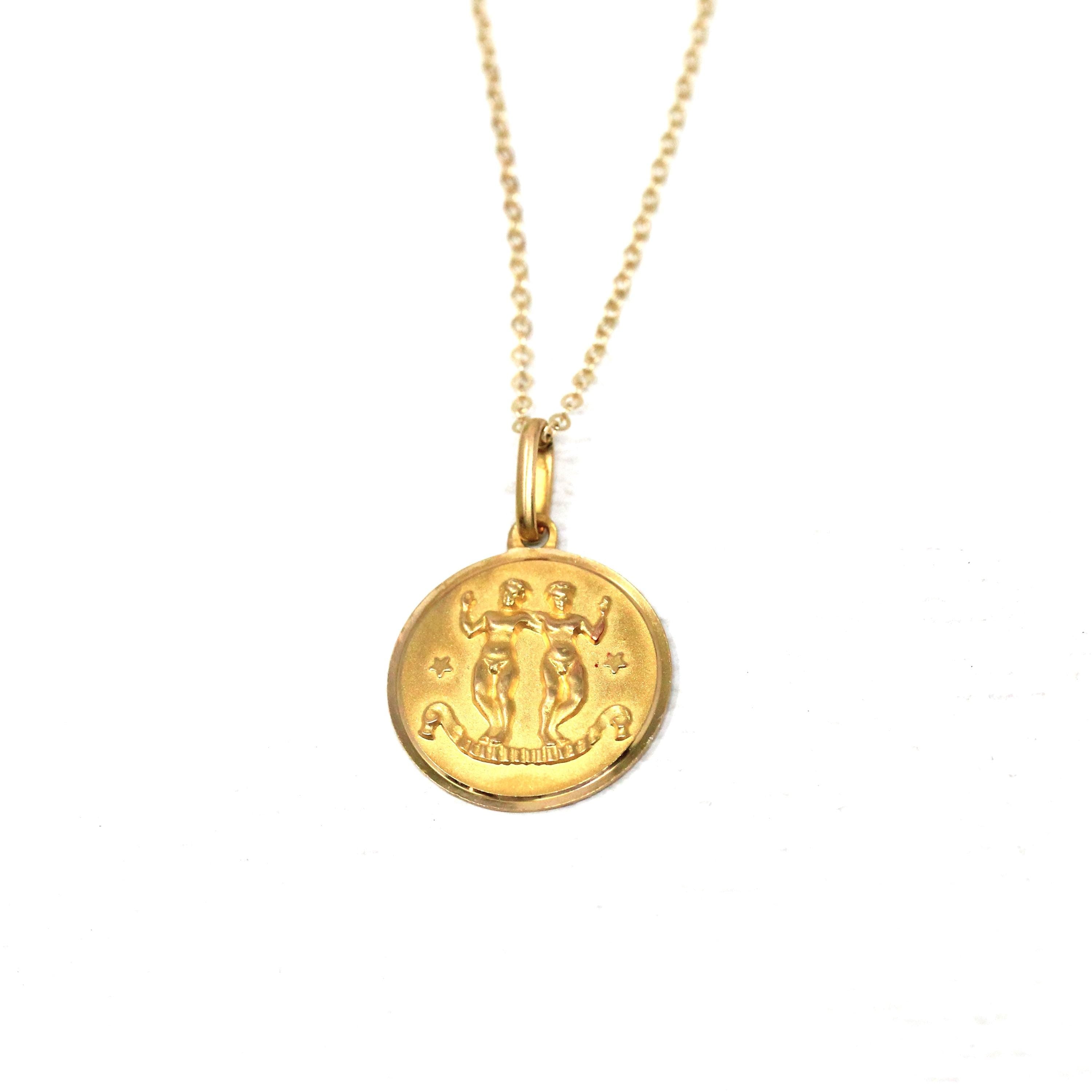 Estate Gemini Charm - Modern 18k Yellow Gold The Twins Air Element Pendant Necklace - Circa 1990s Era Zodiac Italian Italy Fine 90s Jewelry