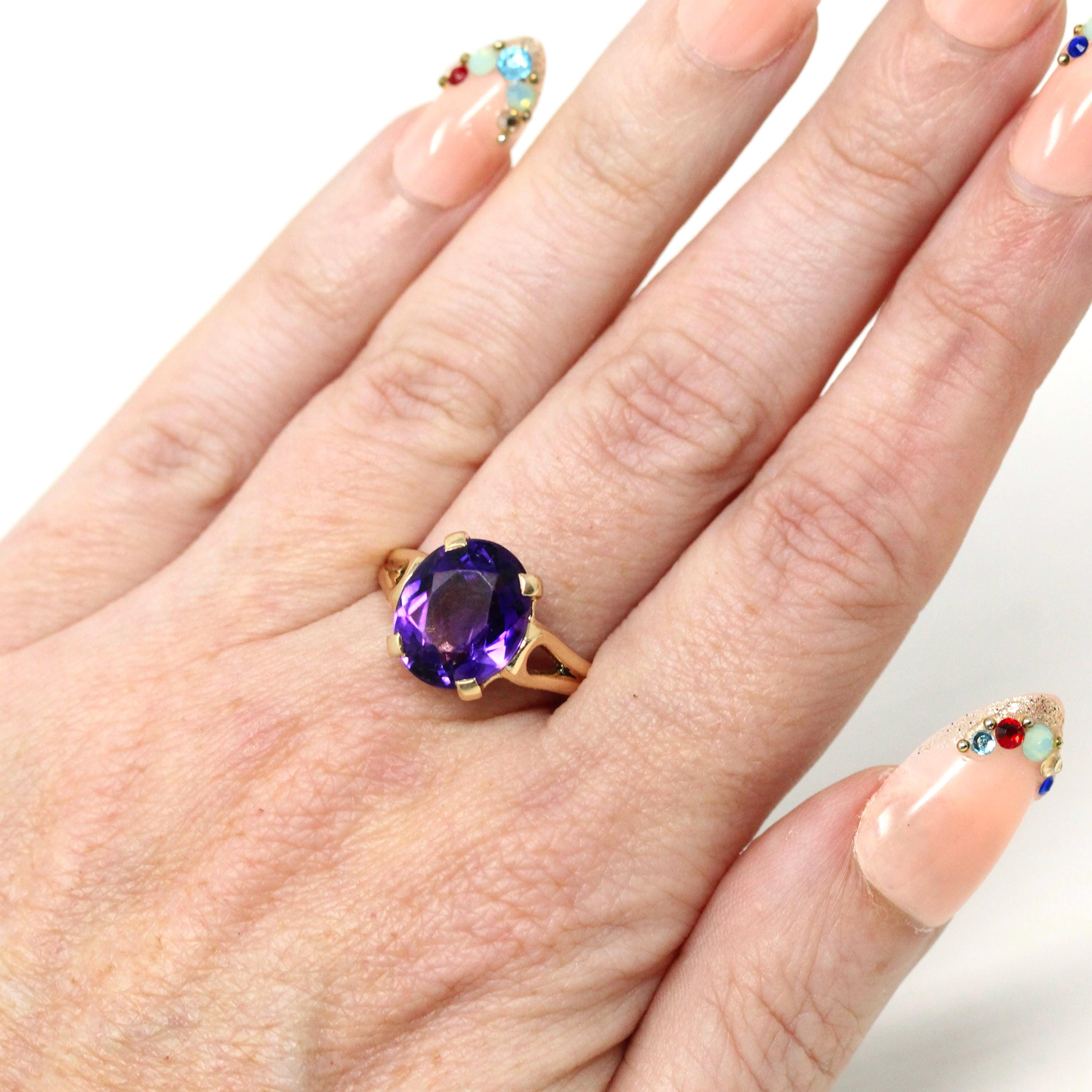 Modern Amethyst Ring Estate 14k Yellow Gold Round Natural Purple