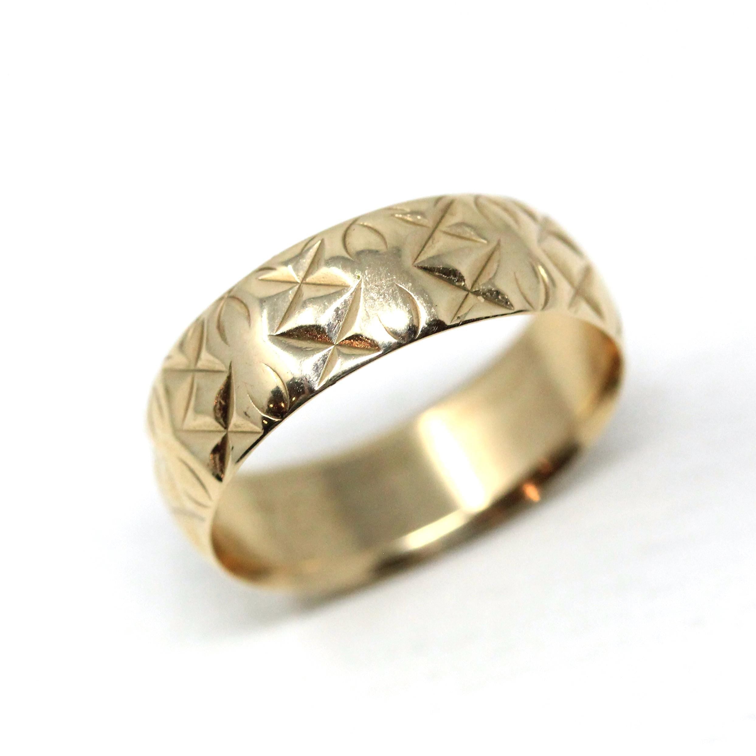 Wide Criss Cross Band - Vintage Retro Engraved 9k Yellow Gold Ring - London England - Dated 1966 Size 7 1/4 Slade & Wolfe - Fine 60s Jewelry