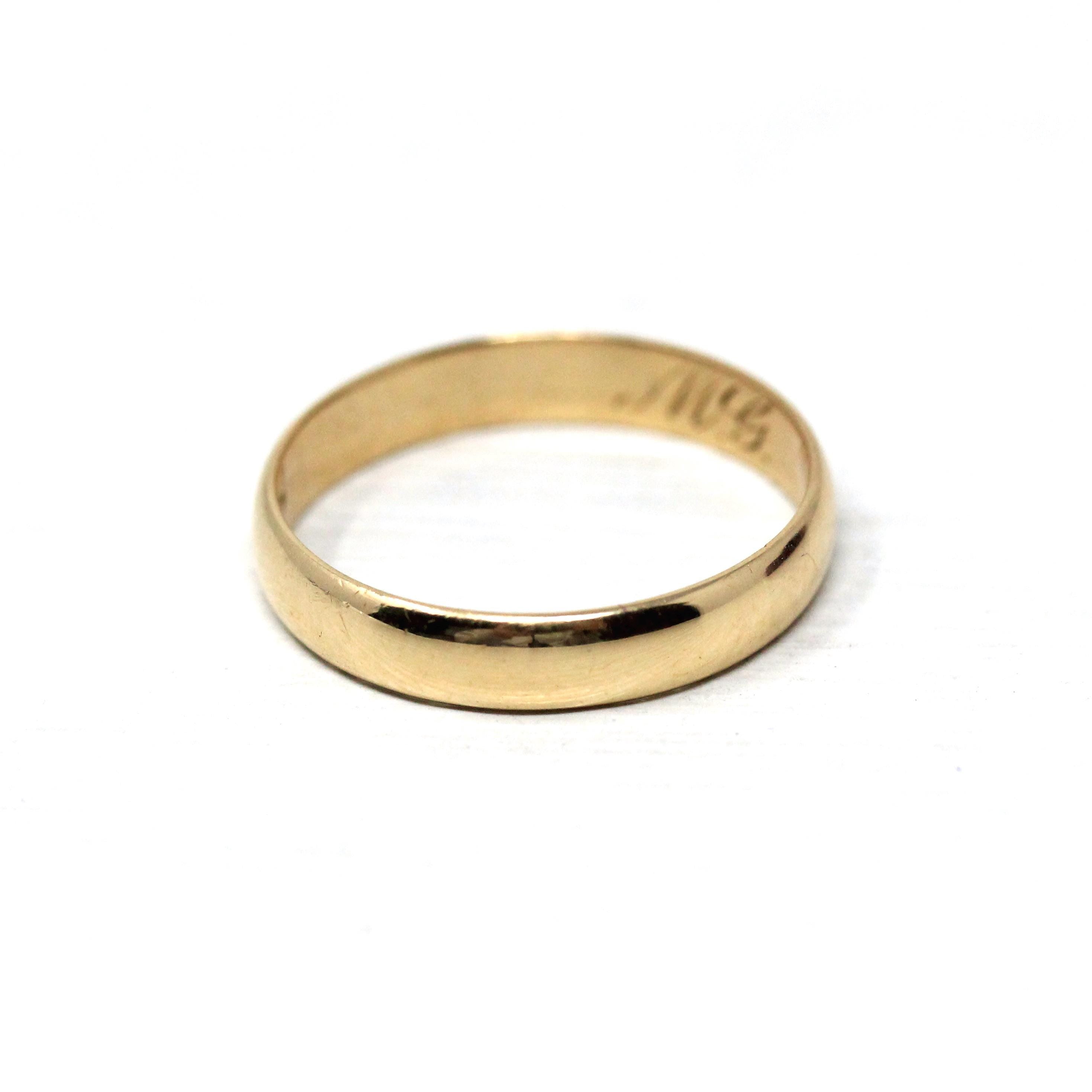 Antique Wedding Band - Edwardian 18k Yellow Gold Unadorned Free Of Design Ring - Vintage Circa 1910s Era Size 6 Initials "MG" Fine Jewelry