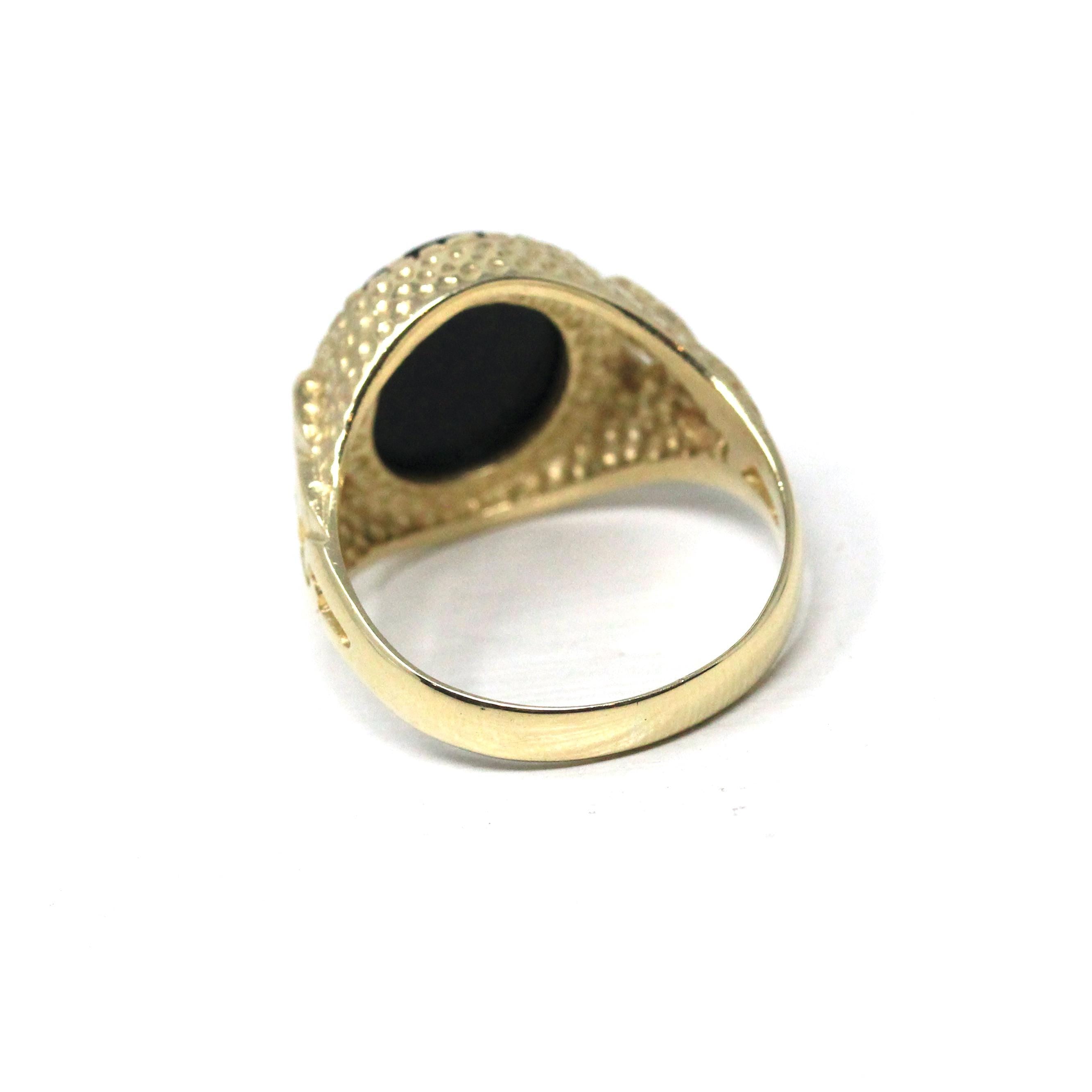 Onyx Signet Ring - English 9k Yellow Gold Oval Black Chalcedony Gem - Size 9 Vintage Unisex Statement Fine Greek Key Diagonal Line Jewelry