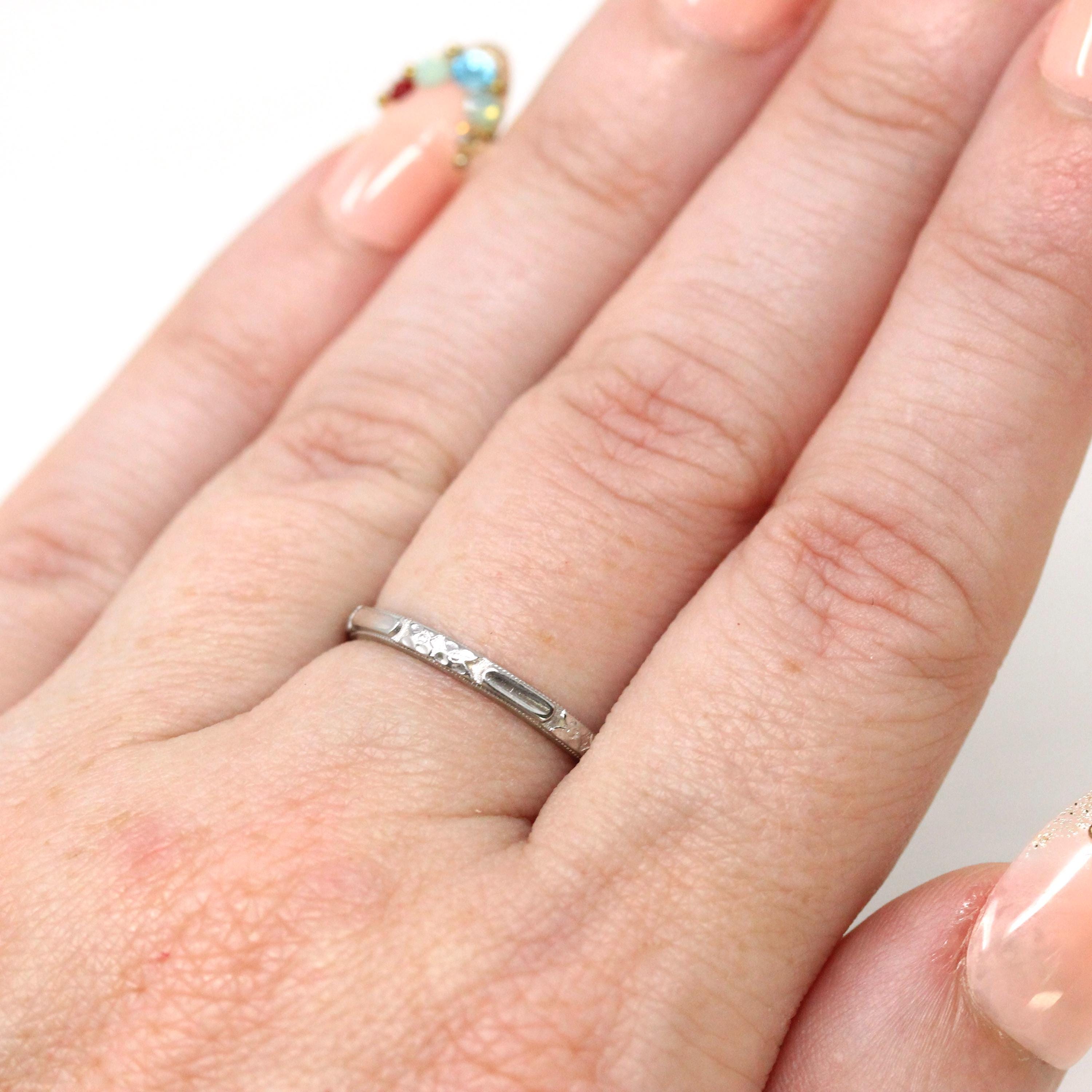 Art Deco Wedding Band - Vintage 18k White Gold Floral Eternity Ring - Circa 1930s Size 5.75 Bridal Stacking Fine 30s Orange Blossom Jewelry