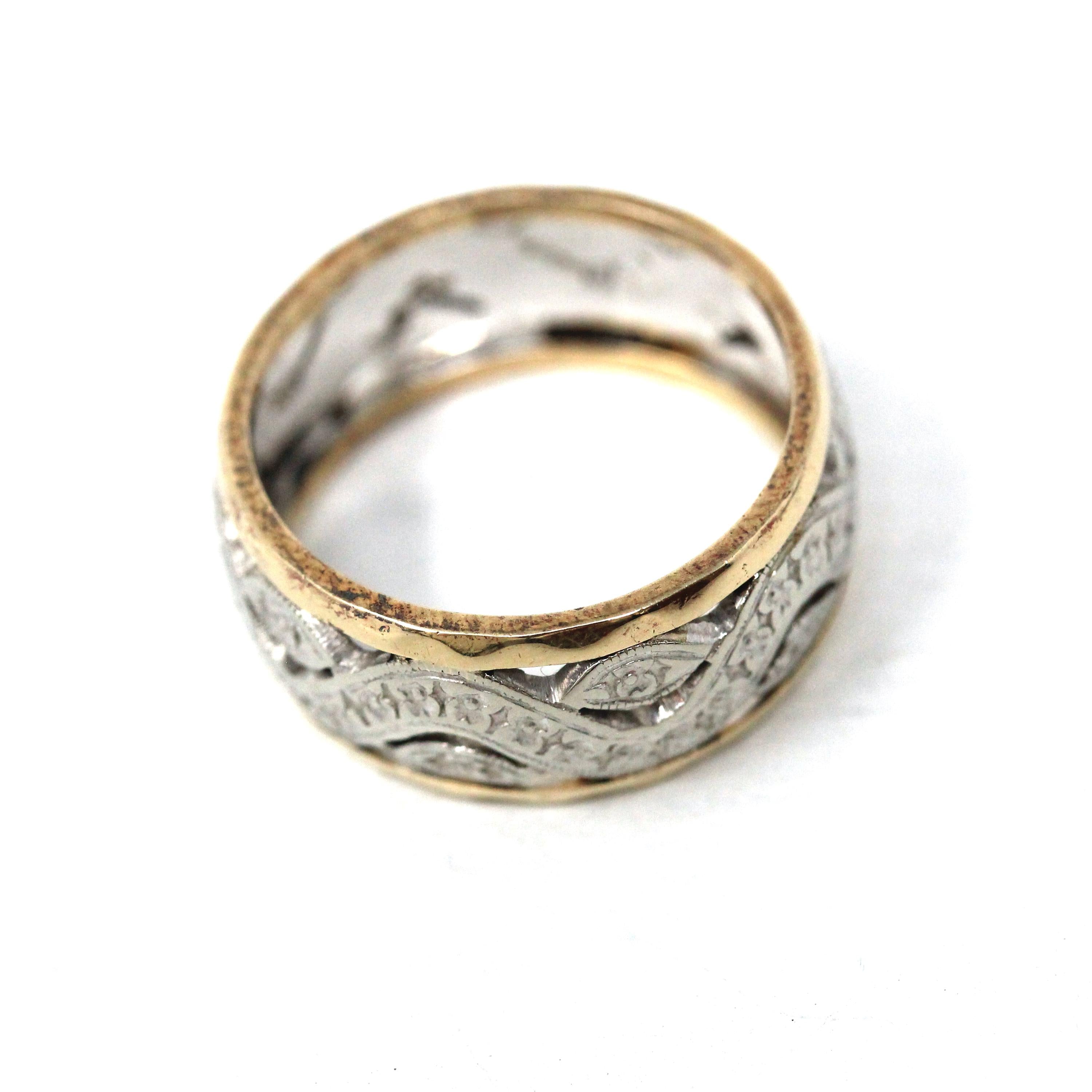 Vintage Pierced Band - Mid Century Era 14k Yellow & White Gold Open Metal Cigar Style Ring - Circa 1950s Size 5 1/2 Two Tone Unisex Jewelry