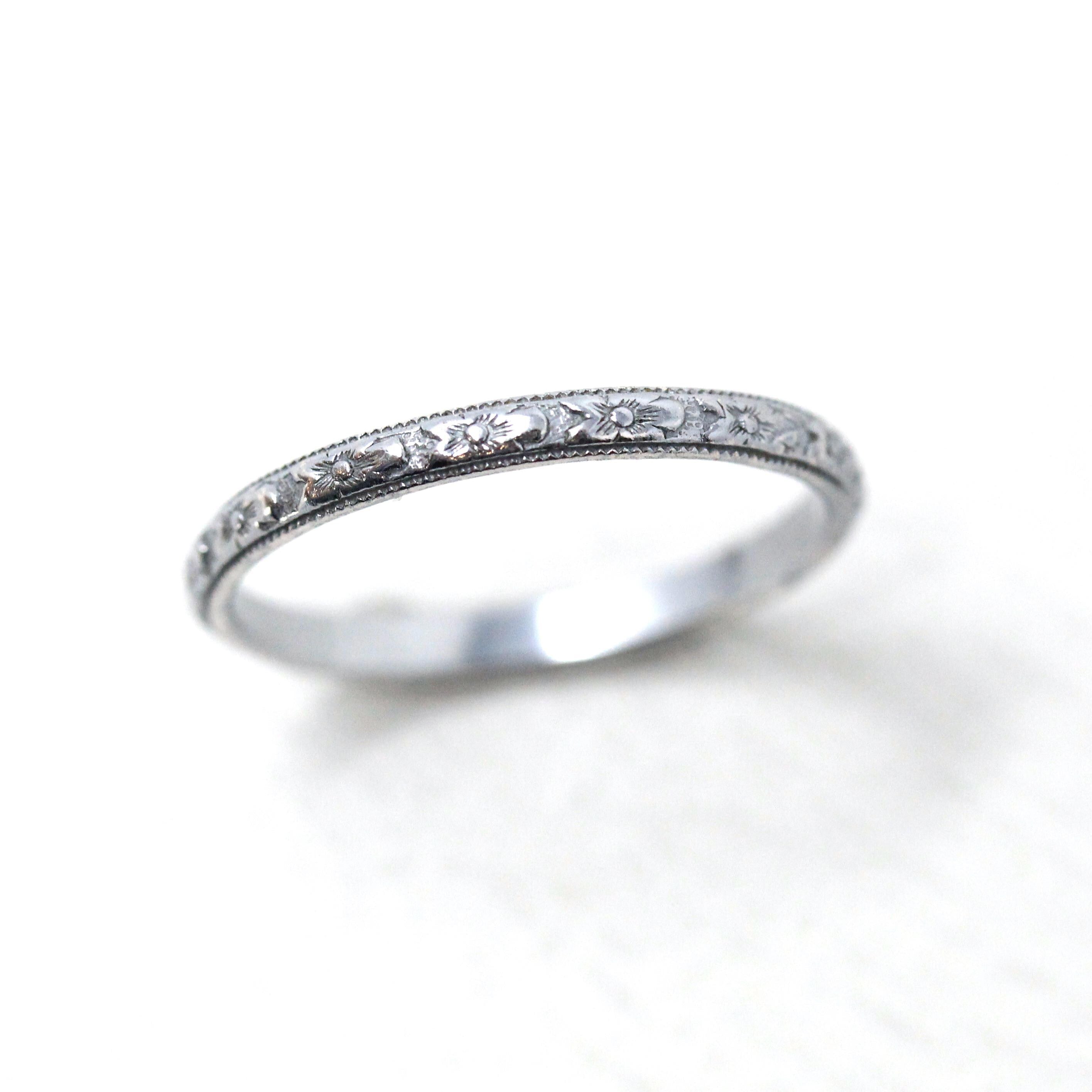 Art Deco Band - Vintage Sterling Silver Flower Eternity Design 2.06MM Ring - 1930s Era Size 7 Signed U Arrow Uncas Floral Promise Jewelry