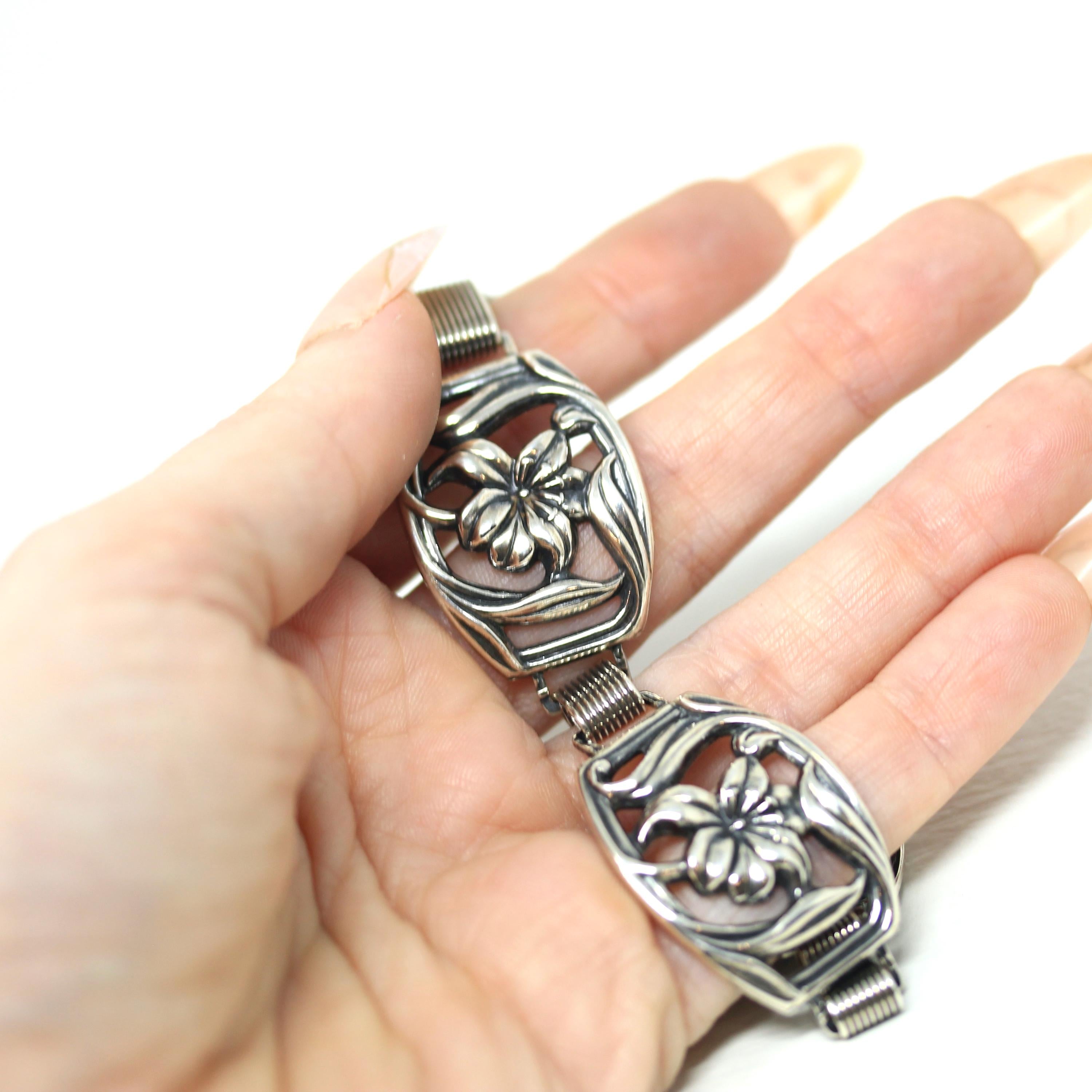 Vintage Flower Bracelet - Retro Sterling Silver Floral Panel Link Statement Chain - Circa 1940s Collectible Signed Danecraft Lily Jewelry