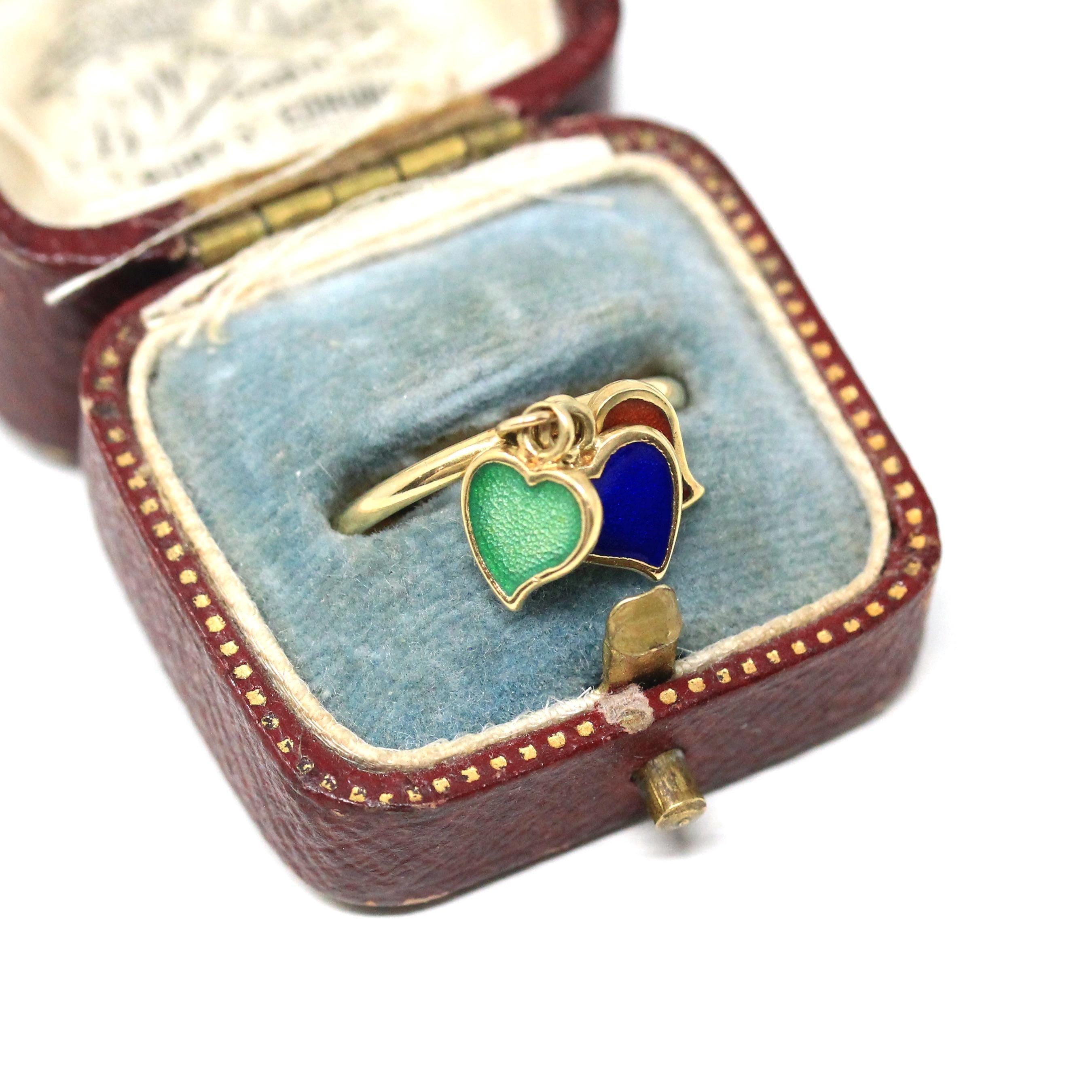 Guilloche Charm Ring - Modern Era 14k Yellow Gold Three Enamel Hearts Band - Circa 1980s Size 6 3/4 Green Blue Red Fine Fashion Jewelry