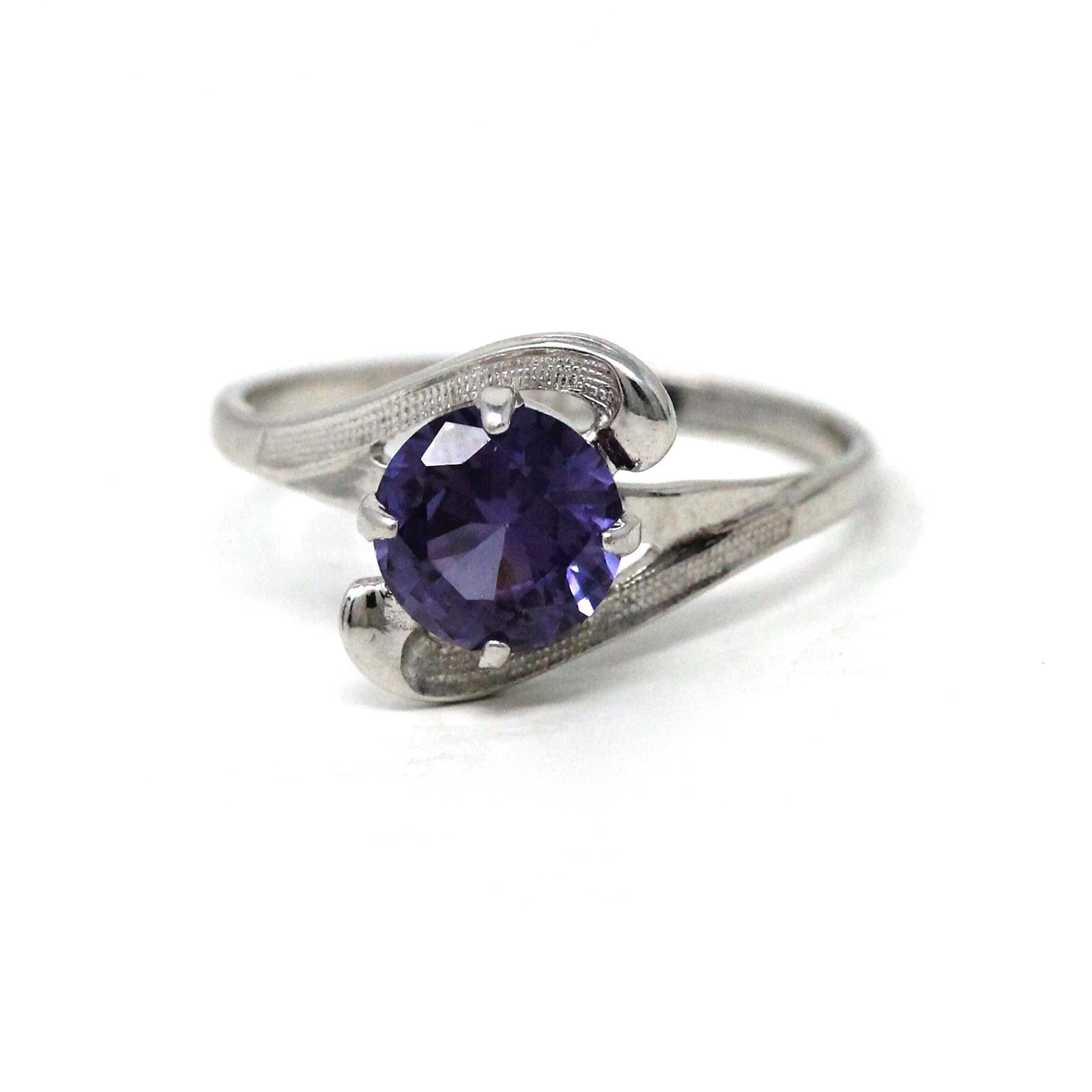 Created Color Change Sapphire Ring - Mid Century 10k White Gold Purple Pink 1.25 CT Stone - Circa 1960s Size 5 3/4 Fine Statement Jewelry