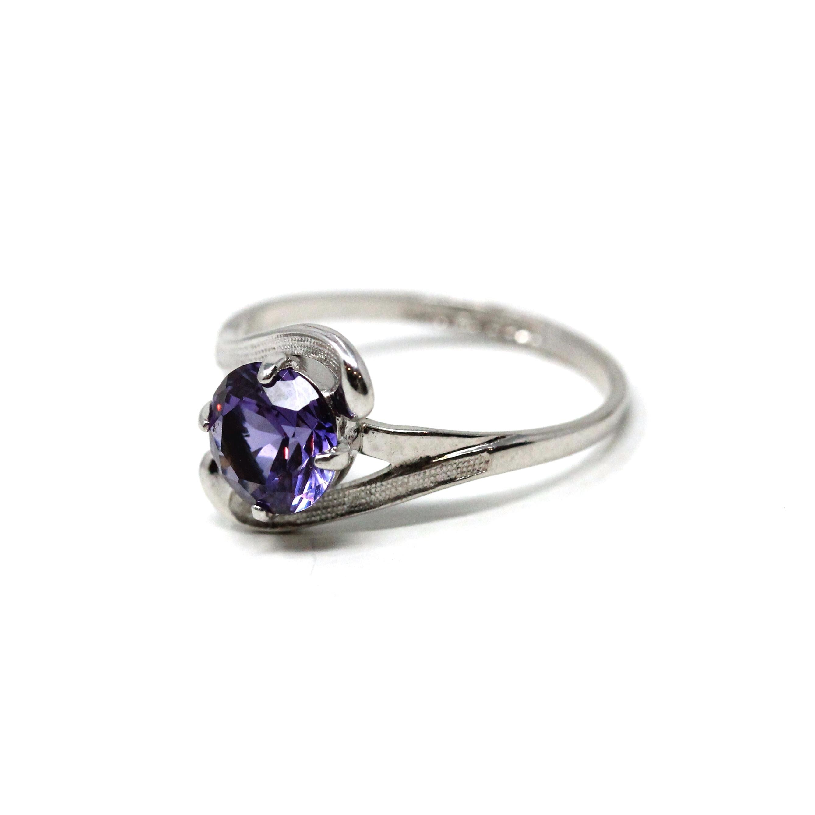 Created Color Change Sapphire Ring - Mid Century 10k White Gold Purple Pink 1.25 CT Stone - Circa 1960s Size 5 3/4 Fine Statement Jewelry