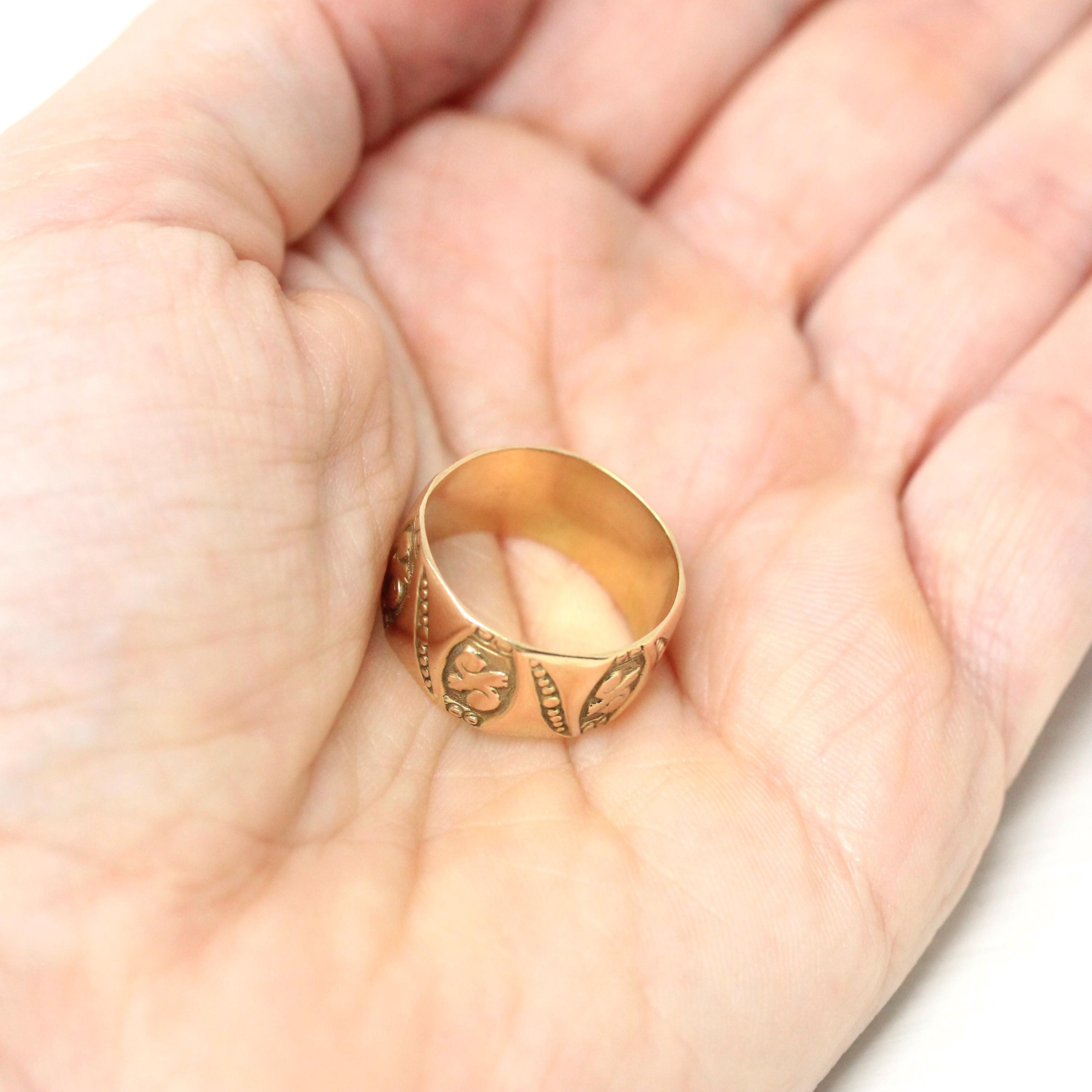 Antique Cigar Band - Victorian 14k Yellow Gold Engraved Designs Unisex Ring - Circa 1890s Era Size 6 Fine Statement Jewelry