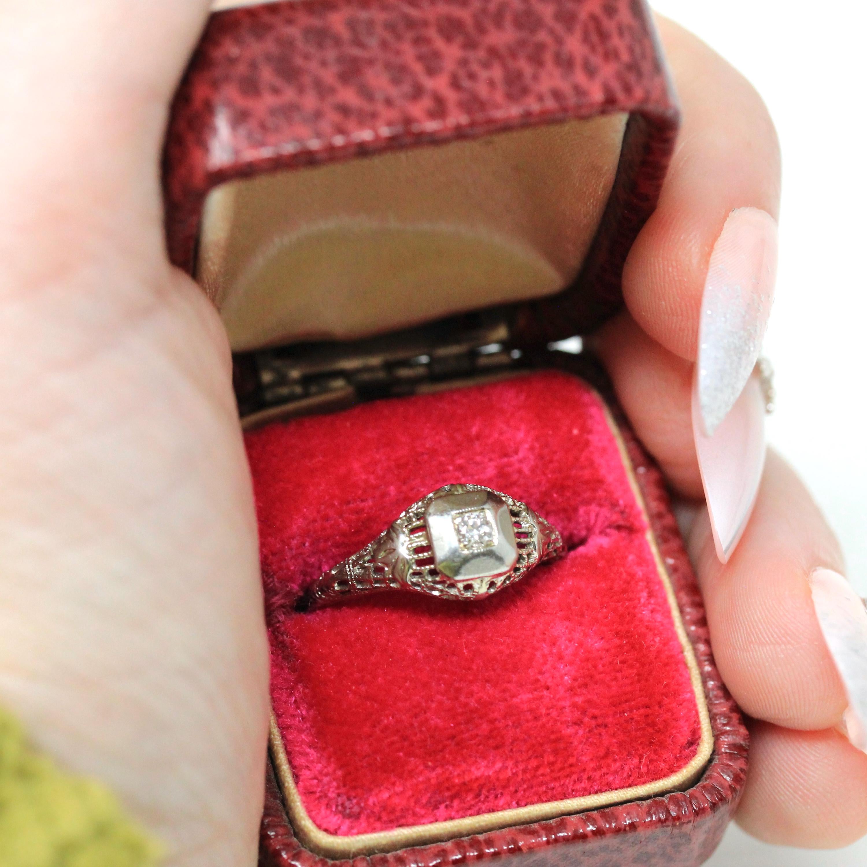 Vintage Diamond Ring - Art Deco 18k White Gold Natural Gemstone Solitaire - Circa 1930s Era Size 6 1/4 Filigree Leaf Motif Fine 30s Jewelry