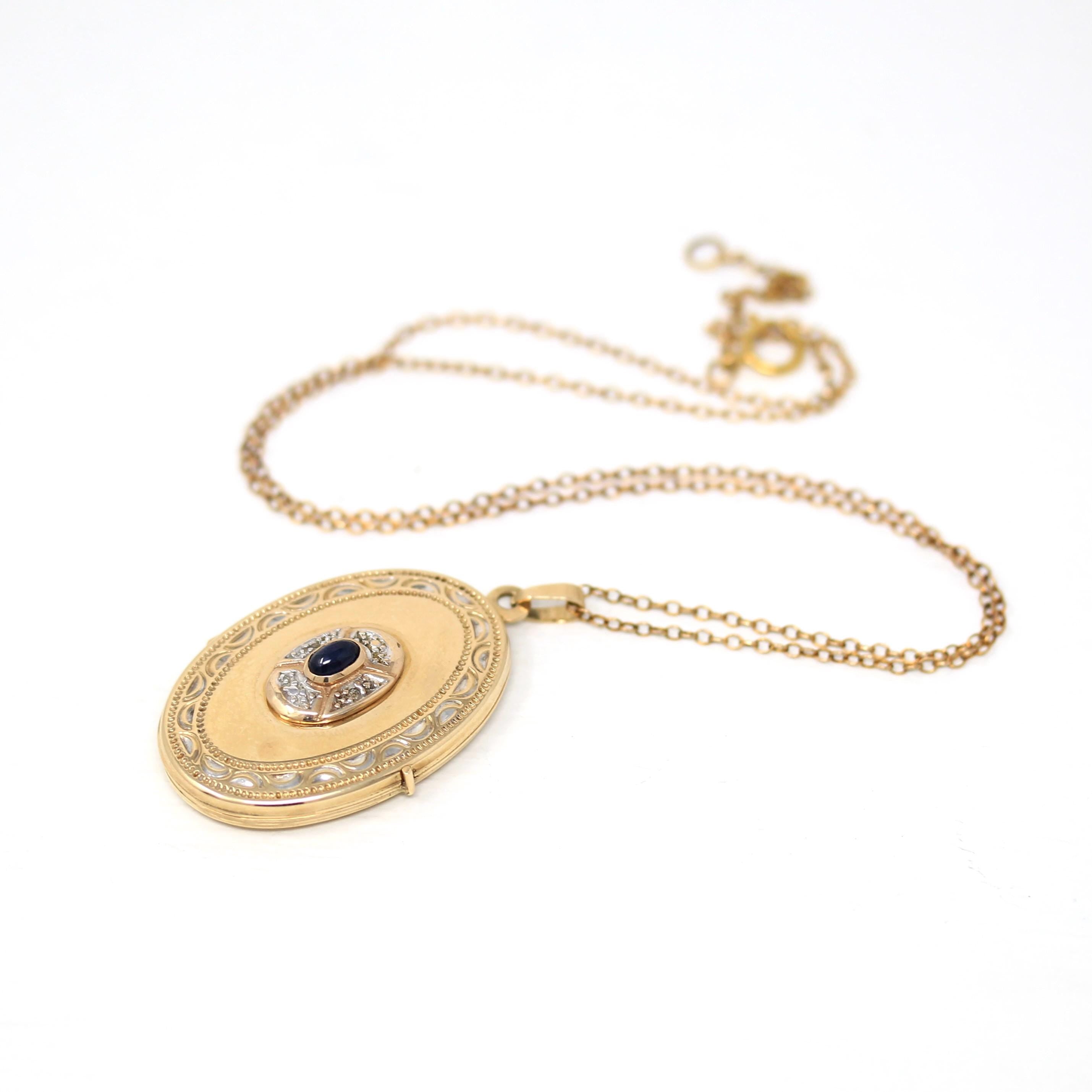Vintage Sapphire Locket - Retro Era 9k Yellow Gold Oval Natural Blue Corundum Cabochon Gemstone - Circa 1980s Keepsake Photo Fine Jewelry