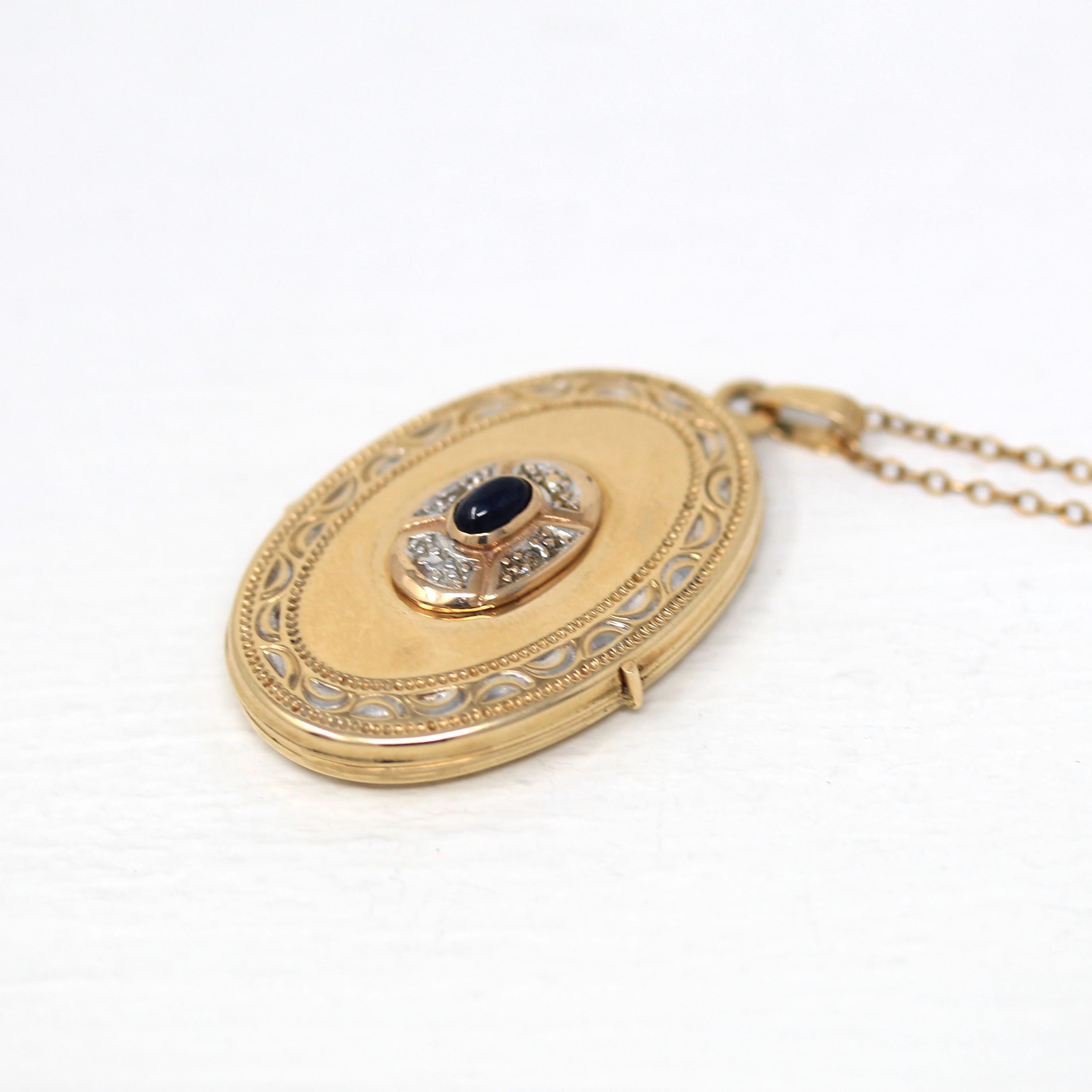 Vintage Sapphire Locket - Retro Era 9k Yellow Gold Oval Natural Blue Corundum Cabochon Gemstone - Circa 1980s Keepsake Photo Fine Jewelry