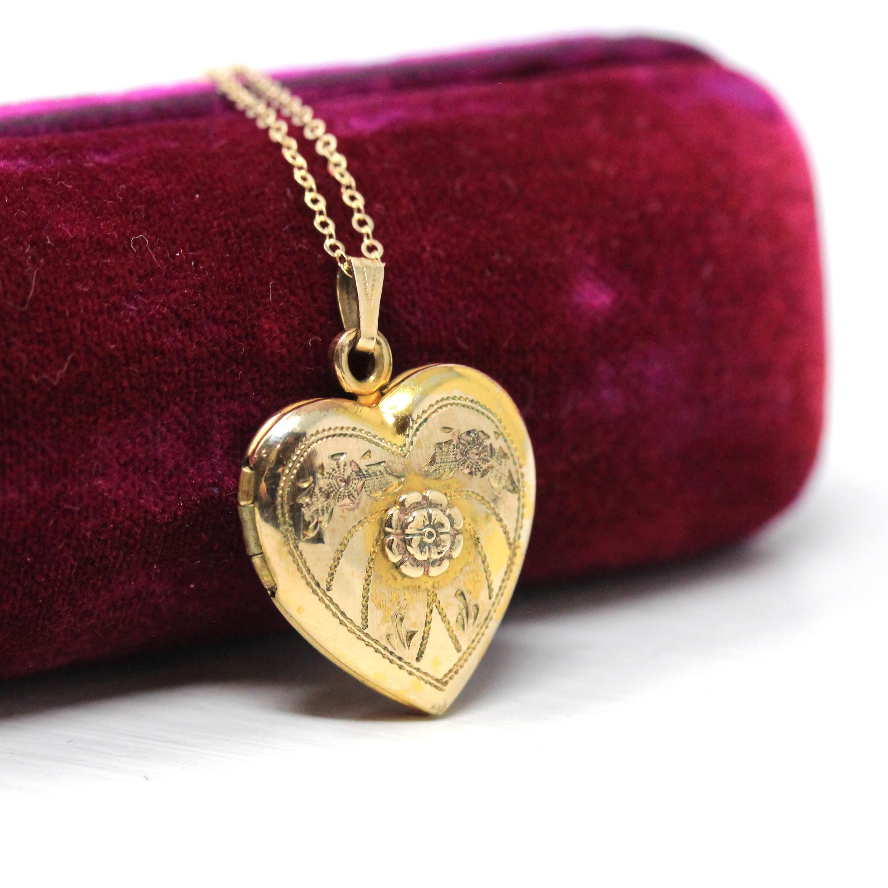 Floral Heart Locket - Retro 12k Gold Filled Heart Shaped Raised Flower Pendant Necklace - Vintage Circa 1940s Era Keepsake Photo 40s Jewelry