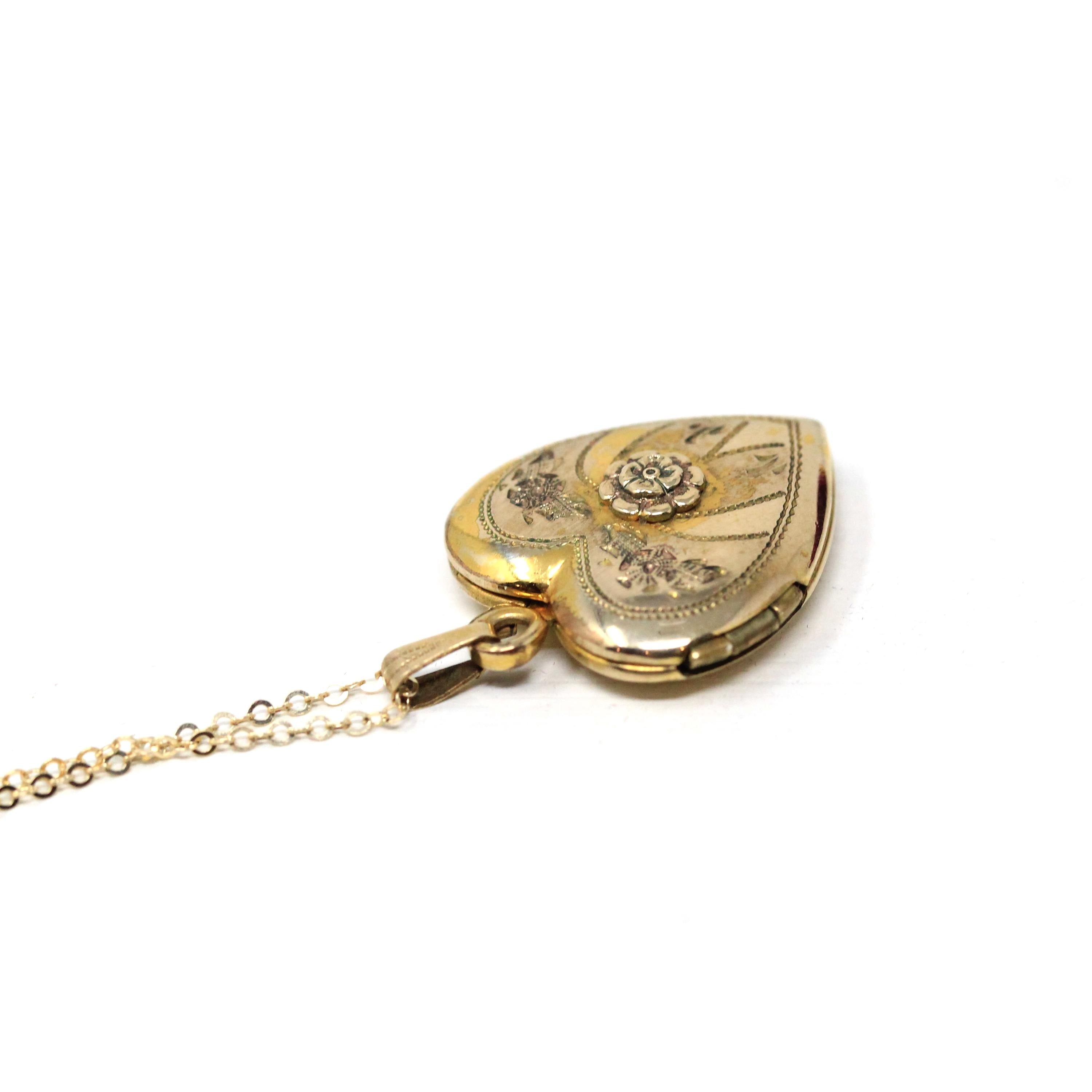 Floral Heart Locket - Retro 12k Gold Filled Heart Shaped Raised Flower Pendant Necklace - Vintage Circa 1940s Era Keepsake Photo 40s Jewelry