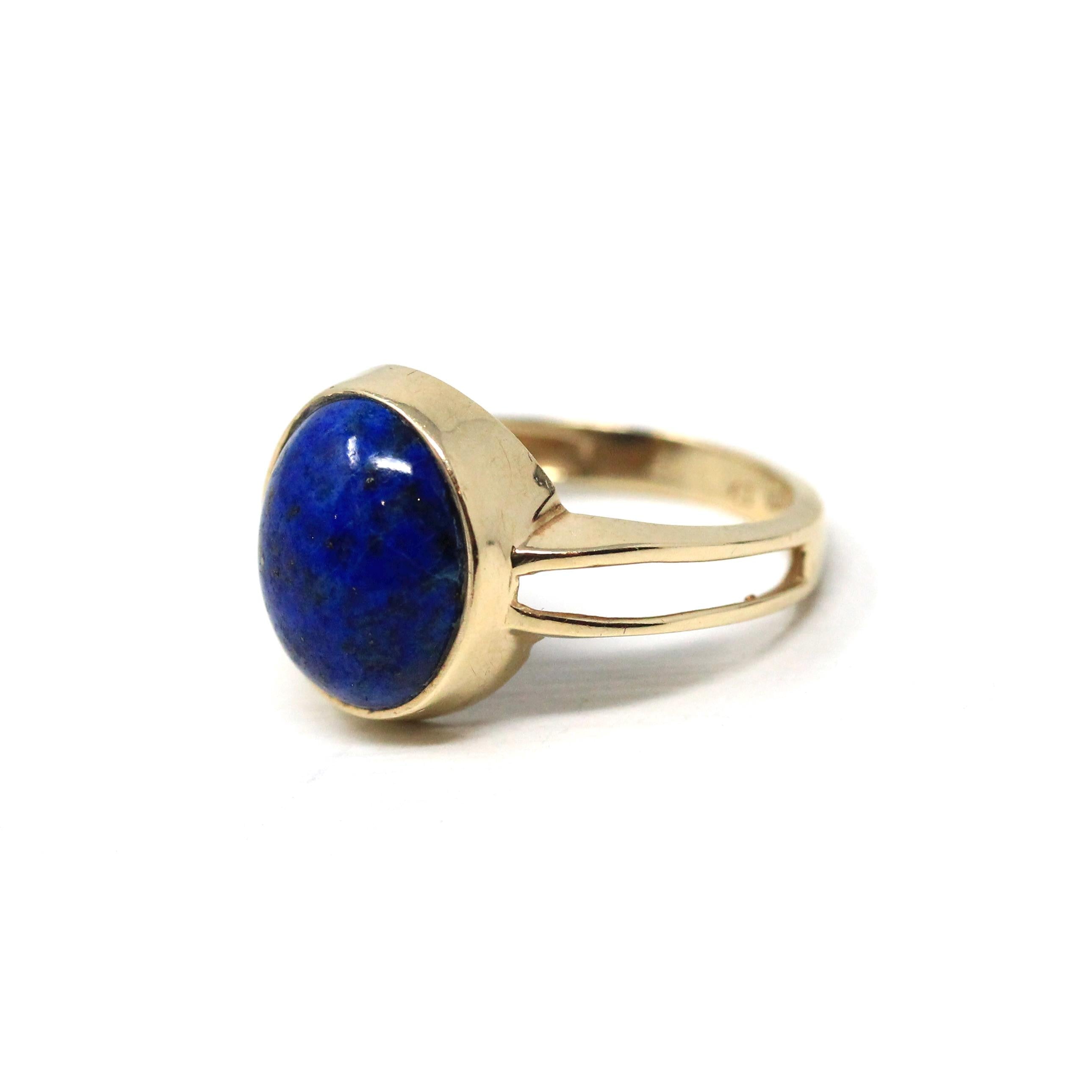 Retro Lapis Lazuli Ring - Vintage 10k Yellow Gold Dark Blue Round Cabochon Gemstone - Circa 1960s Era Size 6 3/4 Fine Statement Jewelry