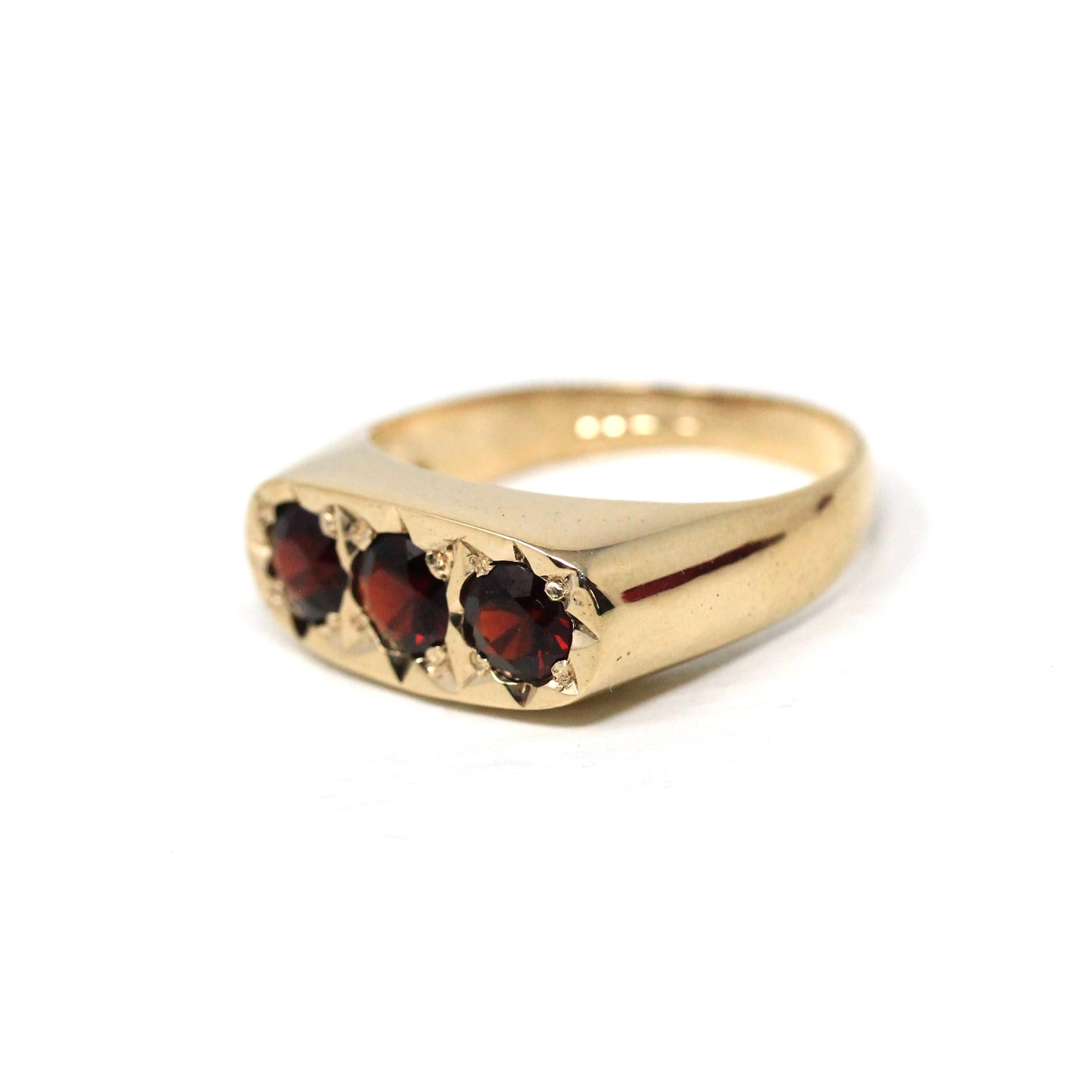 Vintage Garnet Ring - Mid Century 9k Yellow Gold Red Gem Band