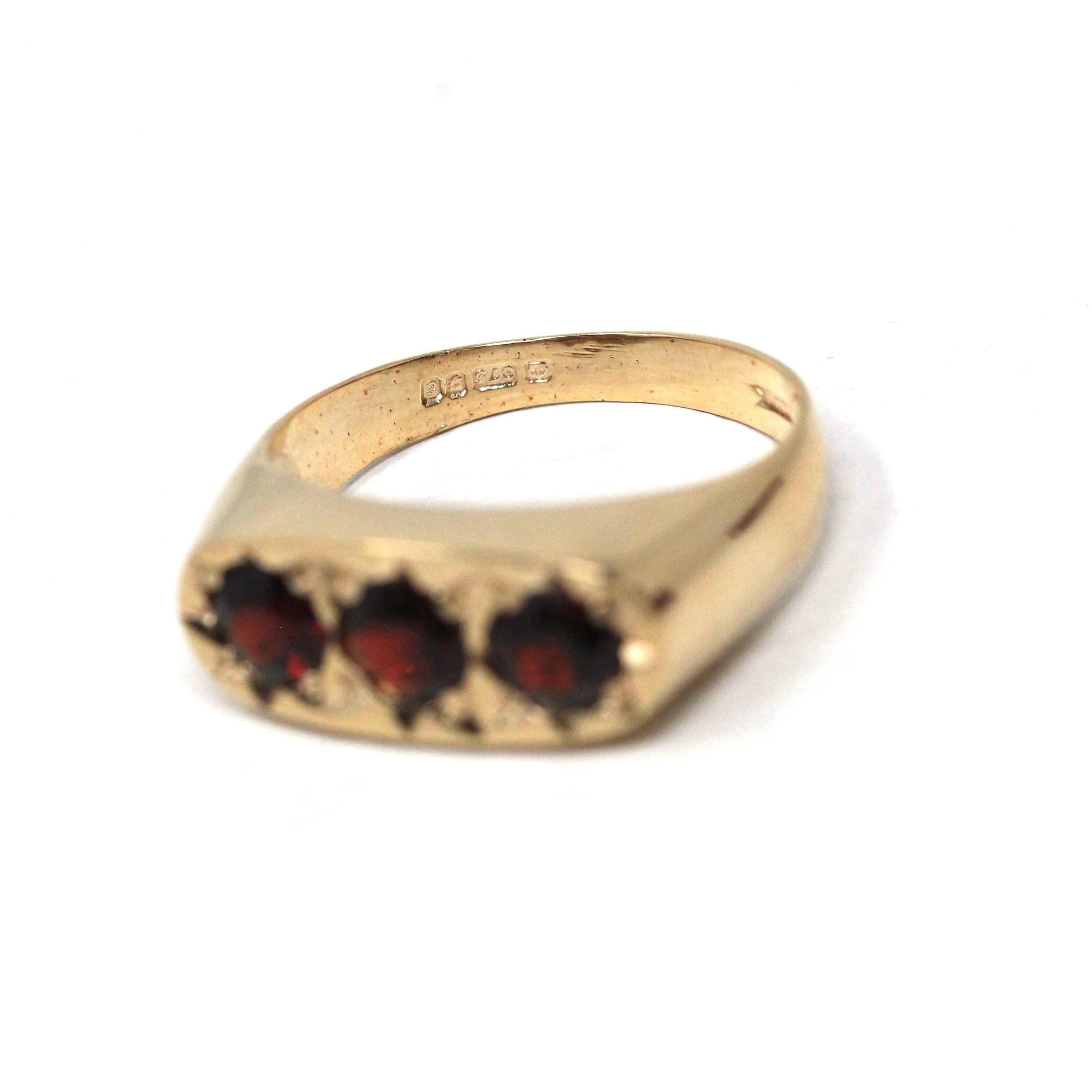 Vintage Garnet Ring - Mid Century 9k Yellow Gold Red Gem Band