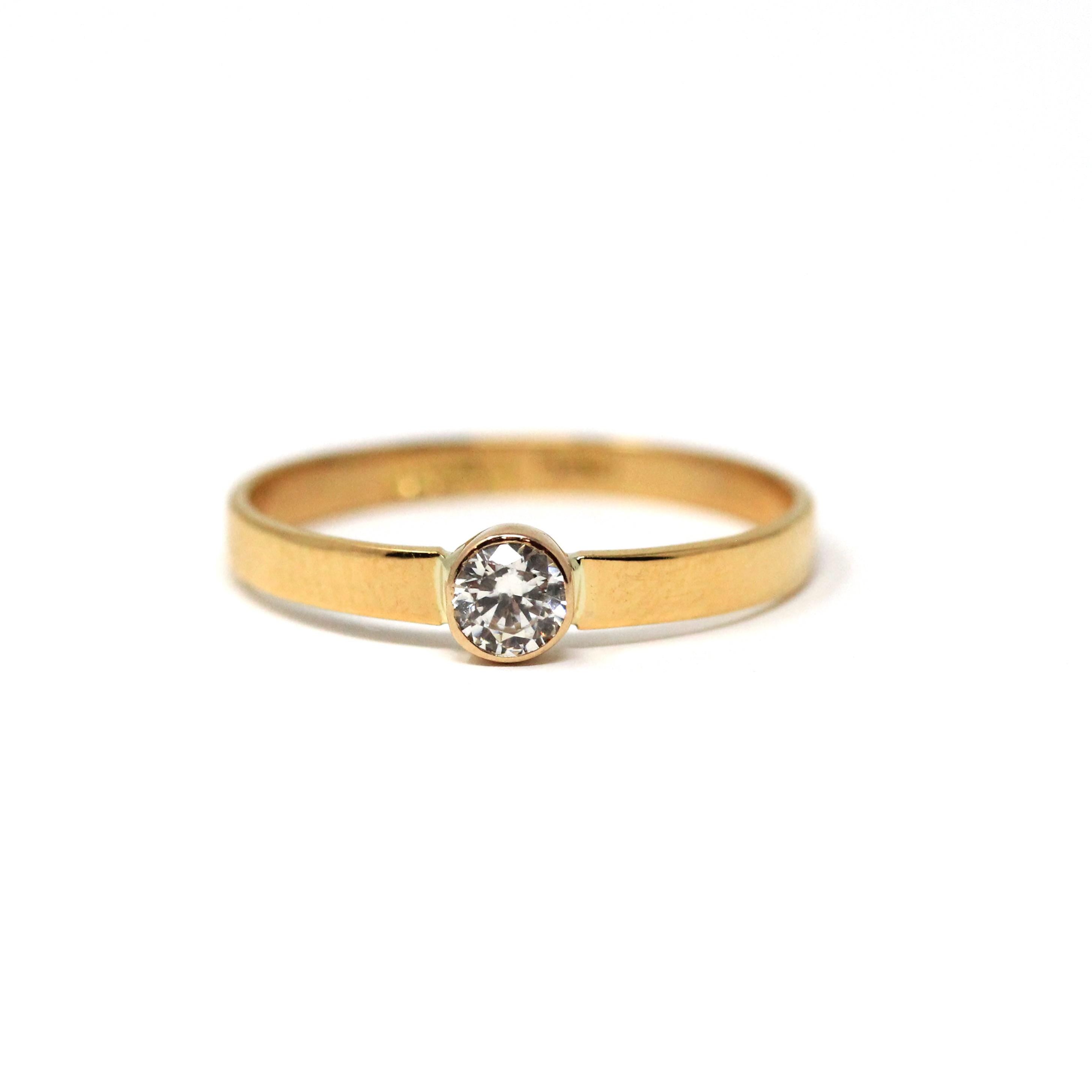 Modern 22k Gold Ring - Estate Simulated Diamond Glass Solitaire Bezel Ring - Hallmarked 1986 Size 6 1/4 Birmingham England Fine 80s Jewelry