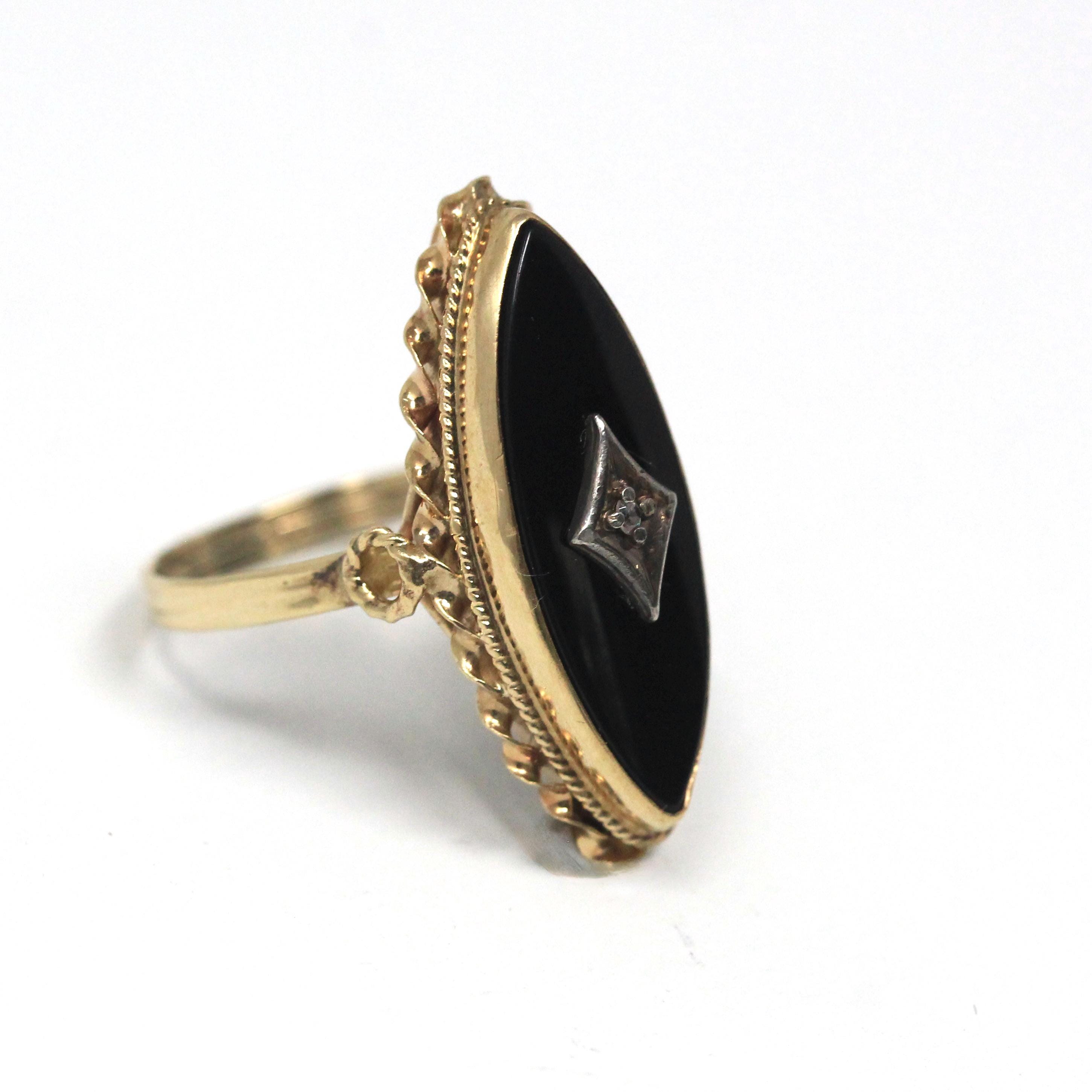 Vintage Onyx Ring - Retro 10k Yellow Gold Navette Black Chalcedony