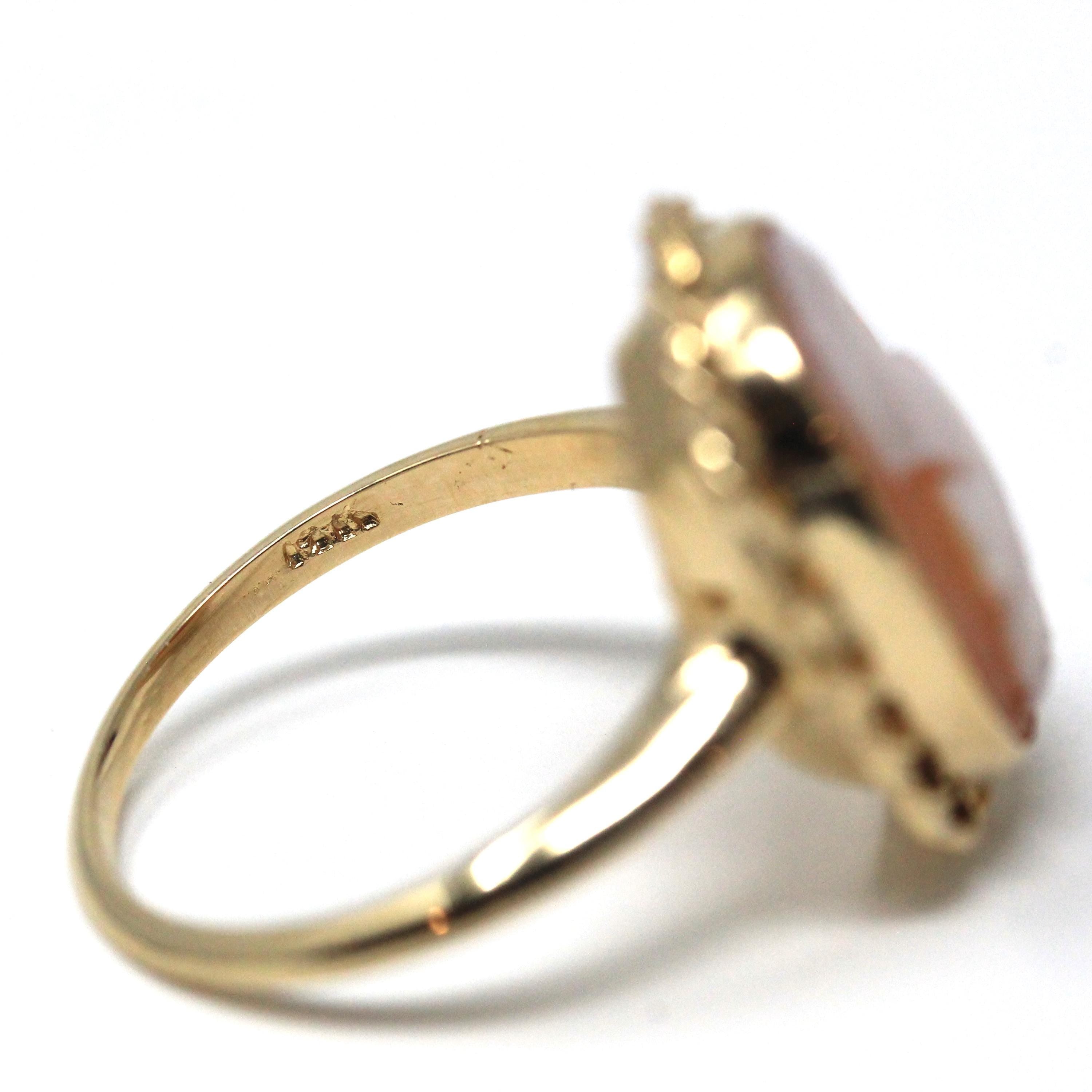 Vintage Cameo Ring - Retro 14k Yellow Gold Orange White Genuine