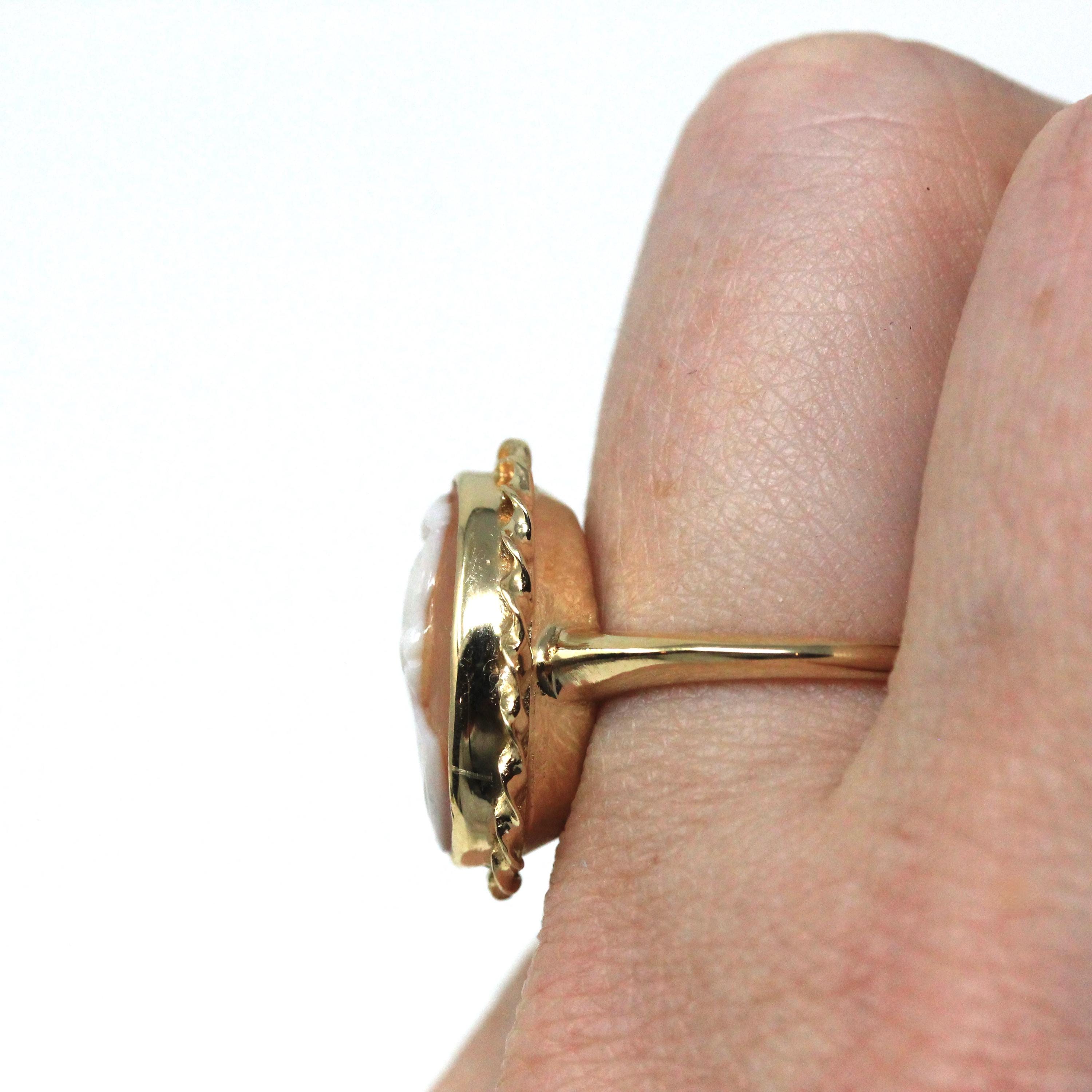Vintage Cameo Ring - Retro 14k Yellow Gold Orange White Genuine