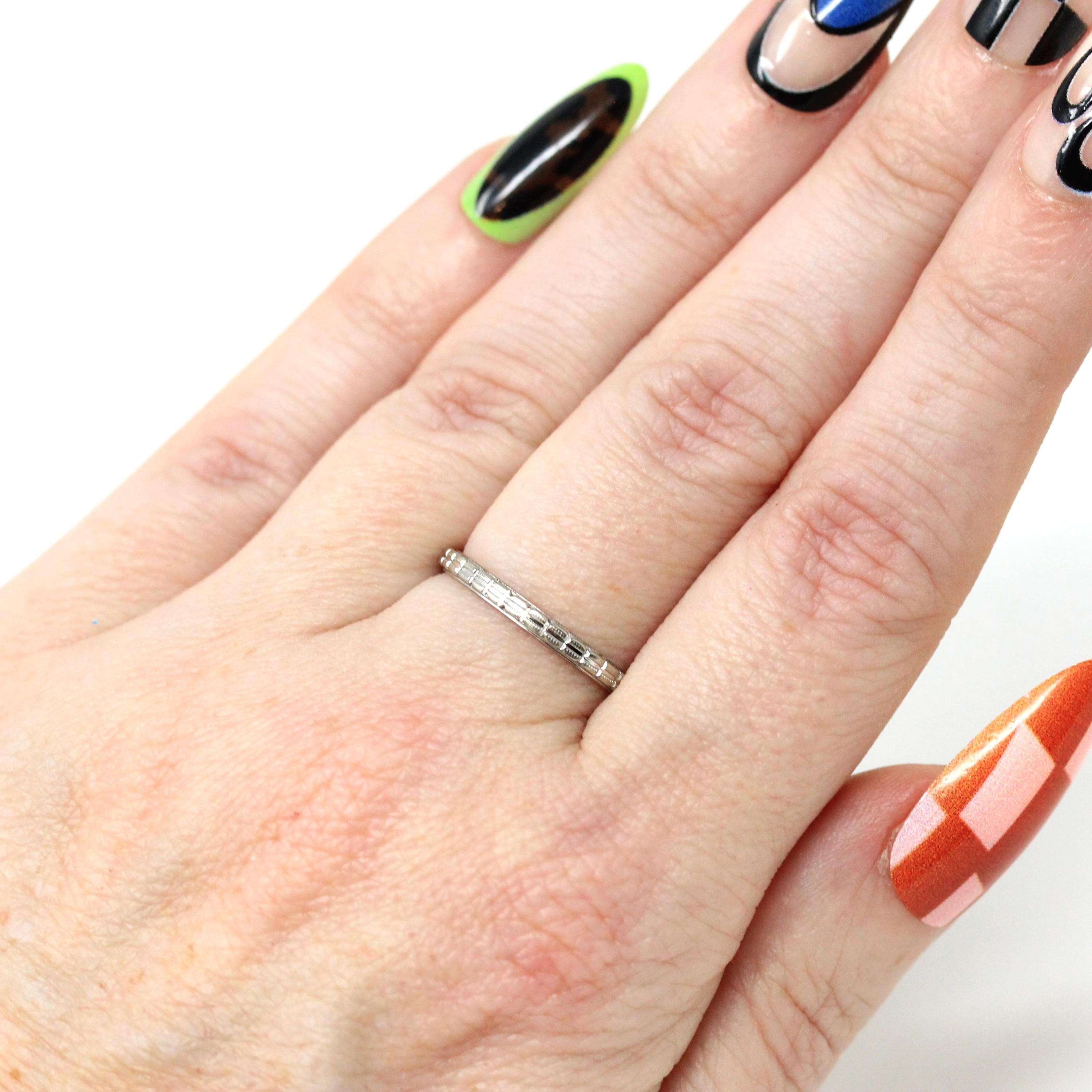 Art Deco Flower Band - Vintage 18k White Gold Geometric Eternity Ring - Circa 1930s Era Wedding Size 6 Bridal White Rose Fine 30s Jewelry