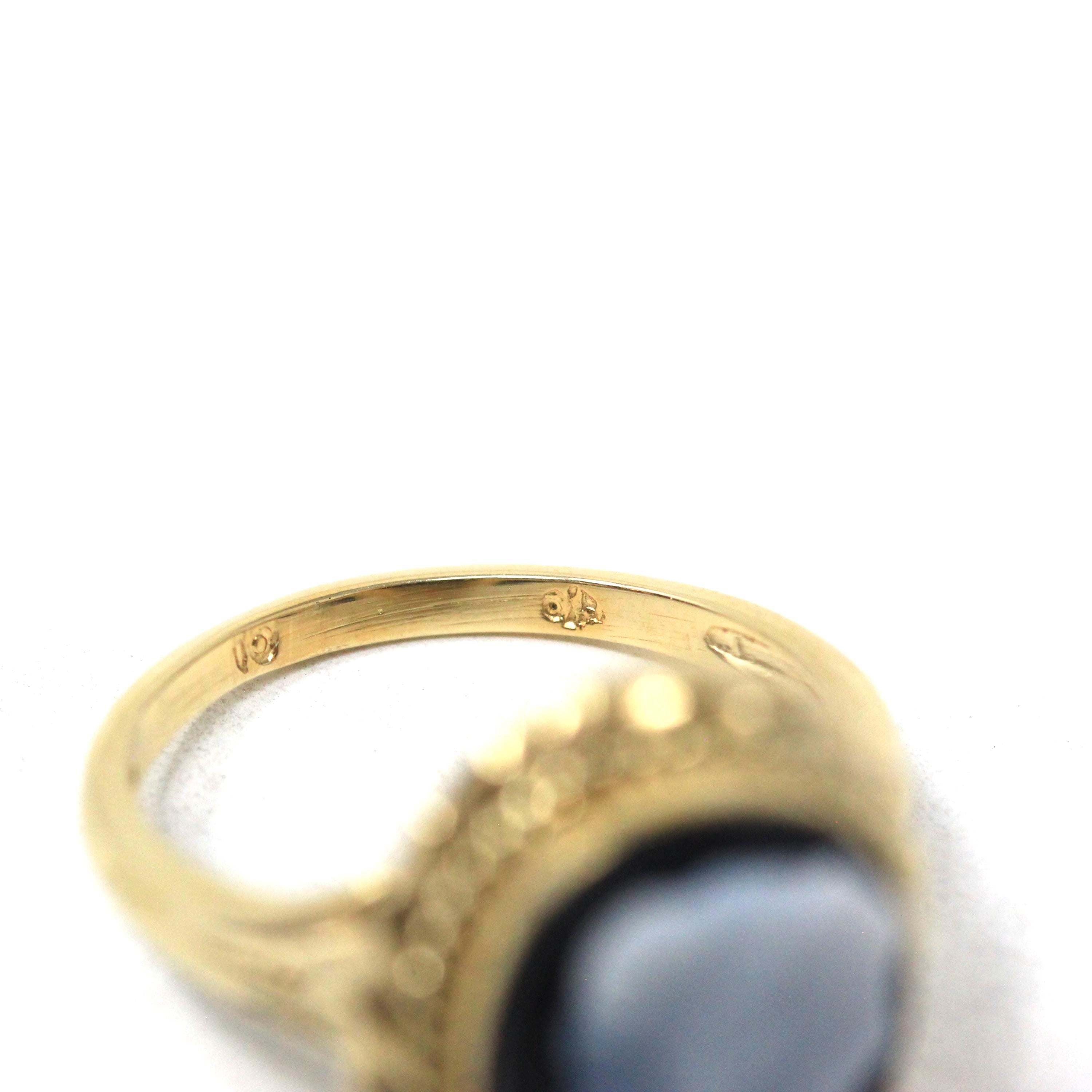 Vintage Onyx Cameo Ring - Retro 10k Yellow Gold Carved Oval Black and White Woman's Profile Silhouette - Circa 1960s Size 5 1/2 Fine Jewelry