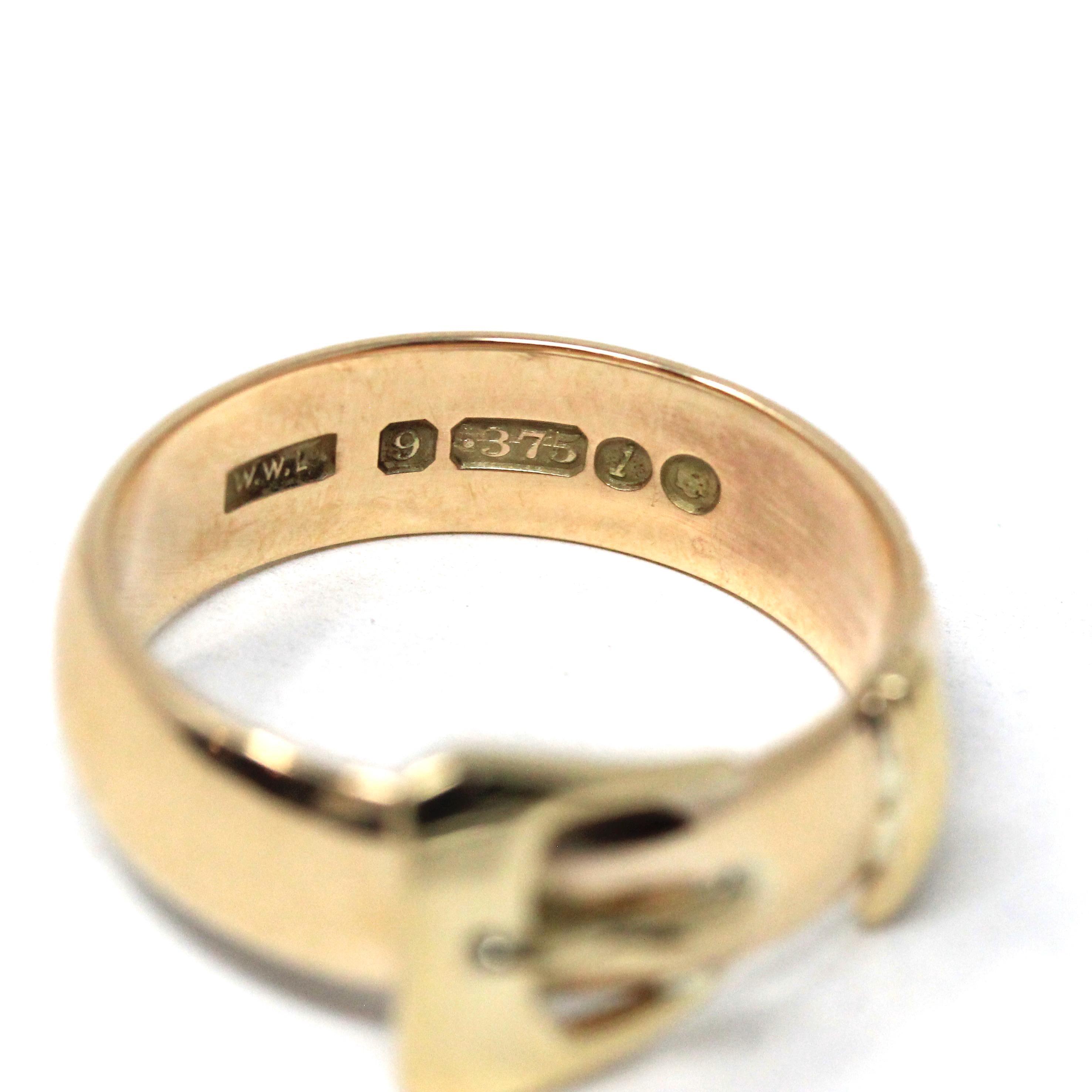 English Buckle Ring - Retro 9k Yellow Gold London England Figural