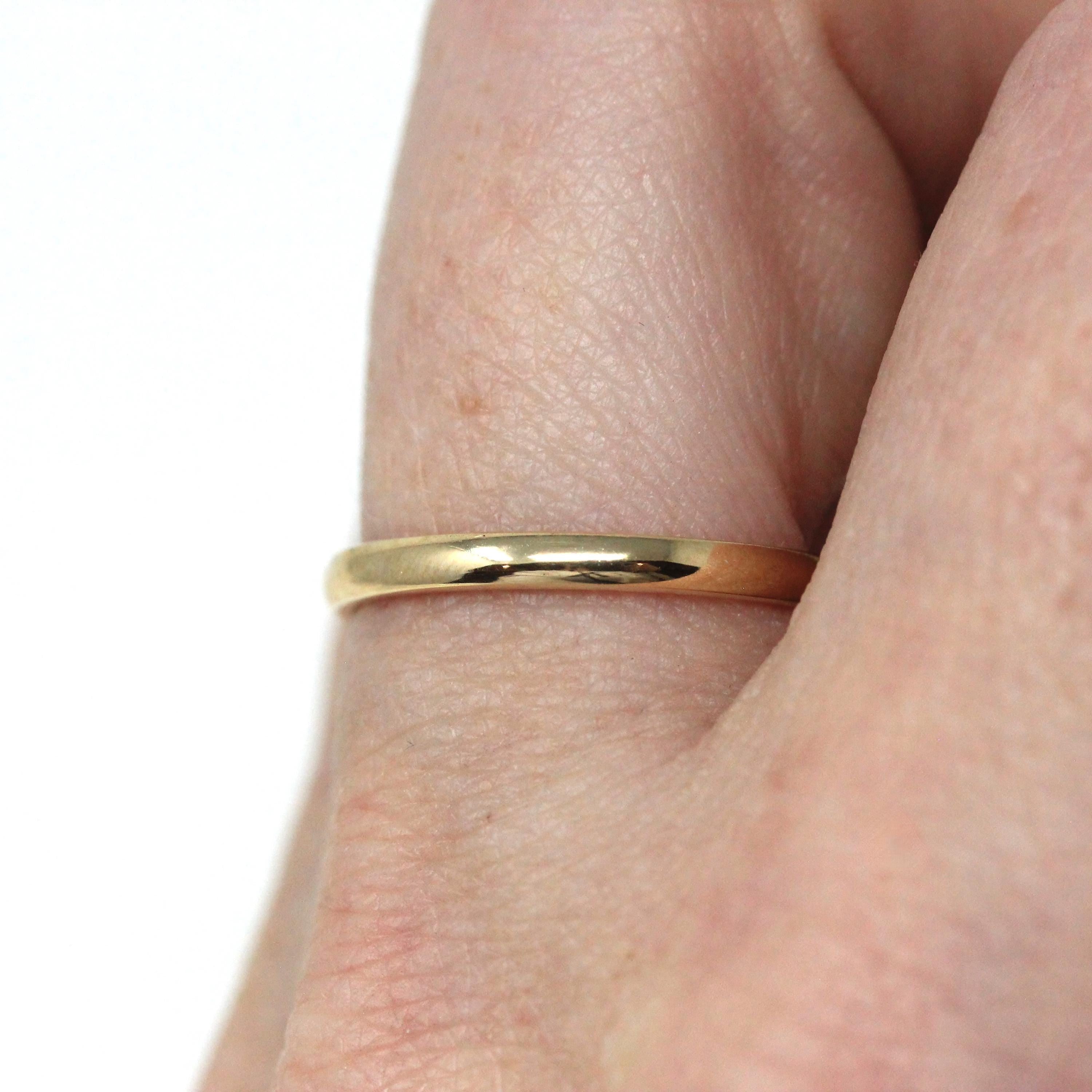 Estate Wedding Band - Minimalist 14k Yellow Gold Unadorned Plain Polished Ring - Modern Size 7 Simple Stacking Fine Statement Jewelry