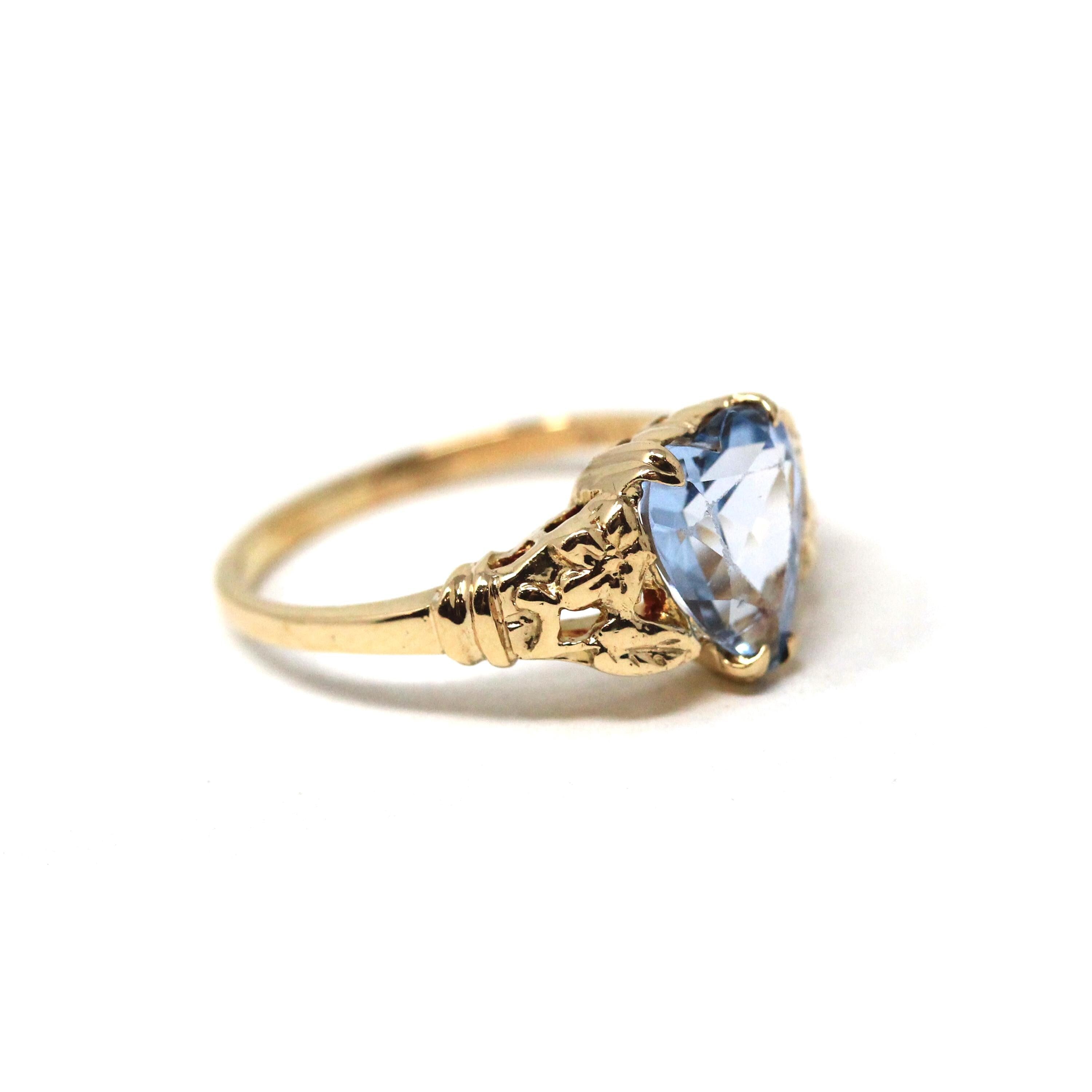 Vintage Heart Ring - Mid Century 10k Yellow Gold Created Blue Spinel Gemstone - Circa 1940s Era Size 6 Flower Leaves Design Fine 40s Jewelry