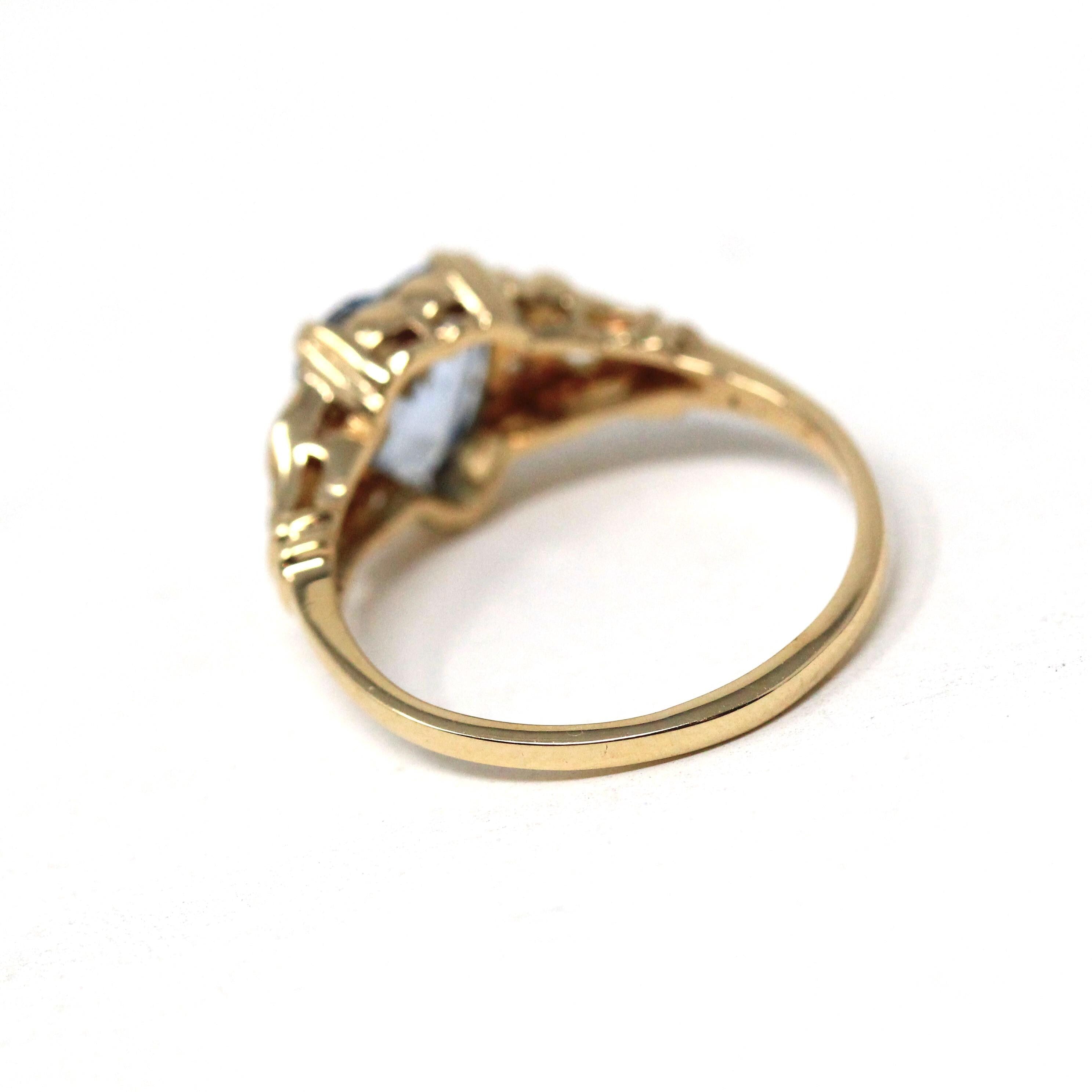 Vintage Heart Ring - Mid Century 10k Yellow Gold Created Blue Spinel Gemstone - Circa 1940s Era Size 6 Flower Leaves Design Fine 40s Jewelry