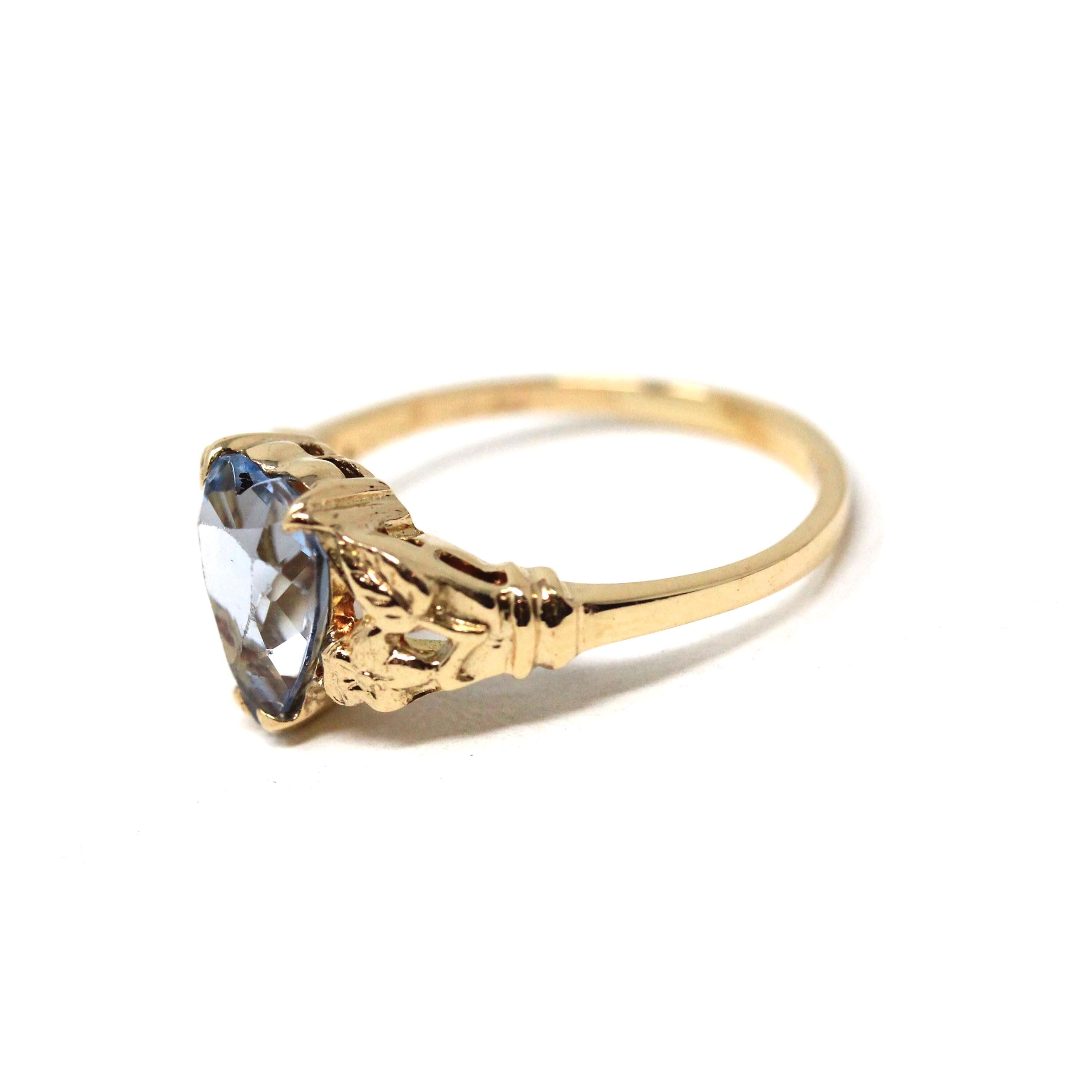 Vintage Heart Ring - Mid Century 10k Yellow Gold Created Blue Spinel Gemstone - Circa 1940s Era Size 6 Flower Leaves Design Fine 40s Jewelry