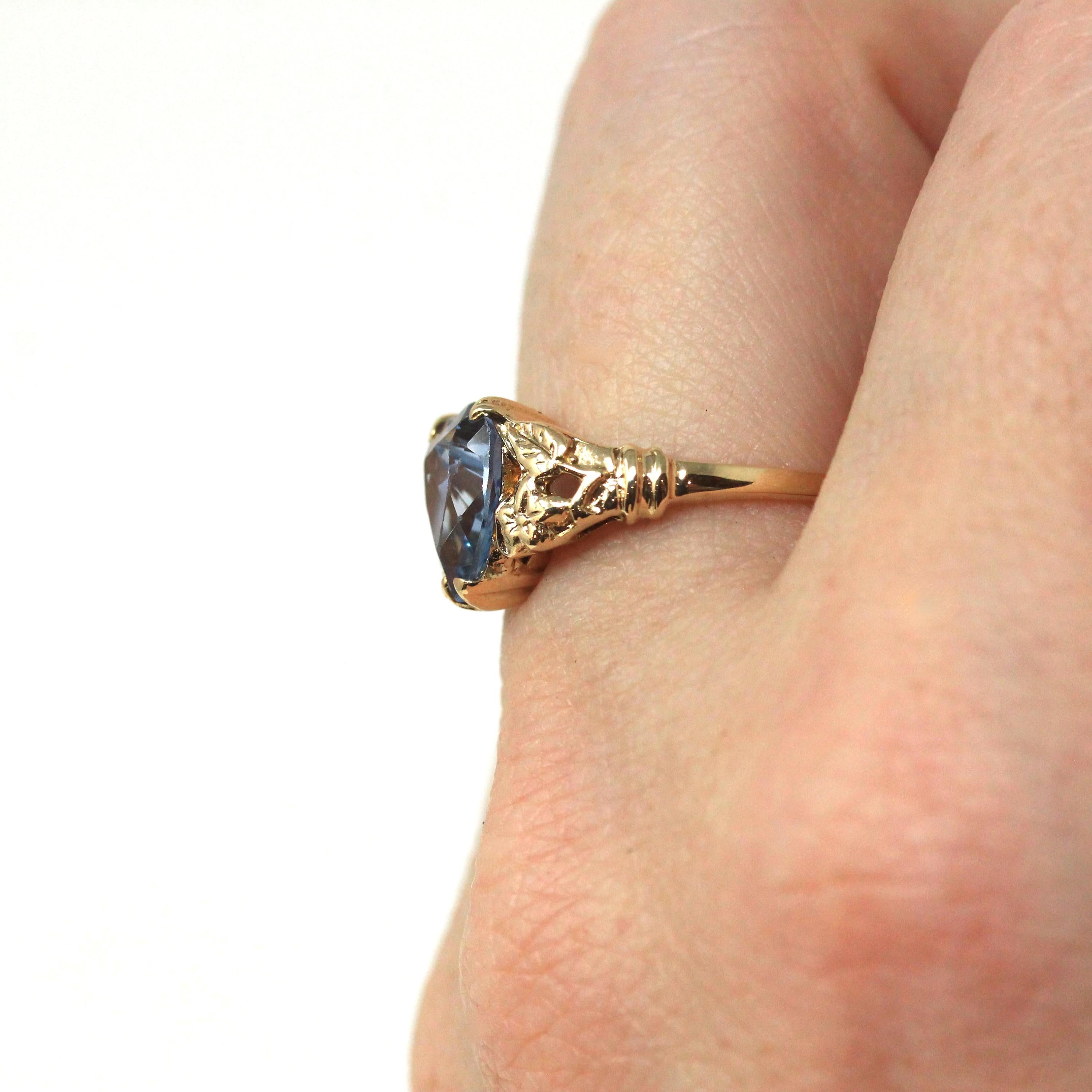 Vintage Heart Ring - Mid Century 10k Yellow Gold Created Blue Spinel Gemstone - Circa 1940s Era Size 6 Flower Leaves Design Fine 40s Jewelry