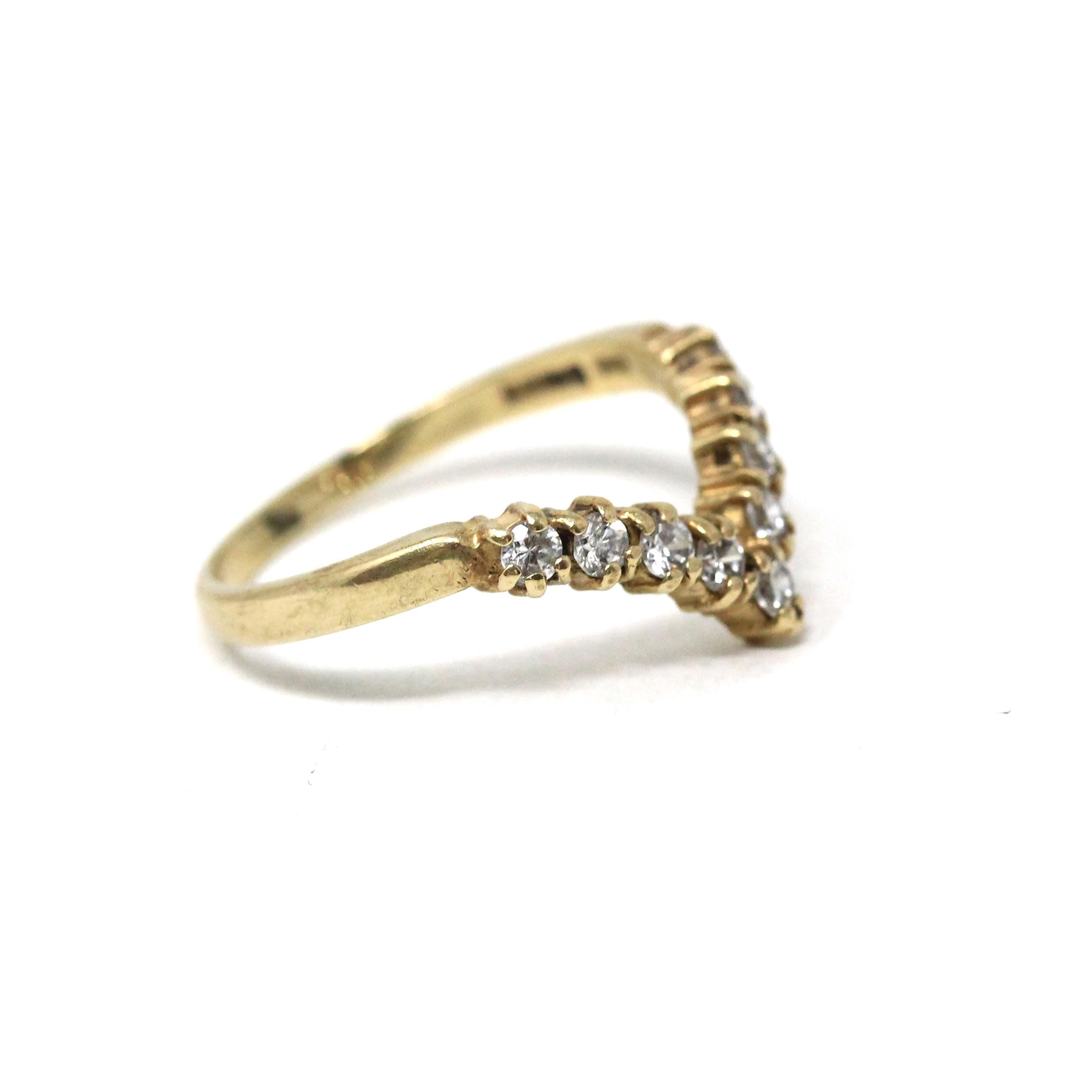 Modern Chevron Ring - Vintage 9k Yellow Gold Cubic Zirconia CZ Gemstones - Modern Estate 1988 Size 7 1/4 Wedding Band Stacking Fine Jewelry