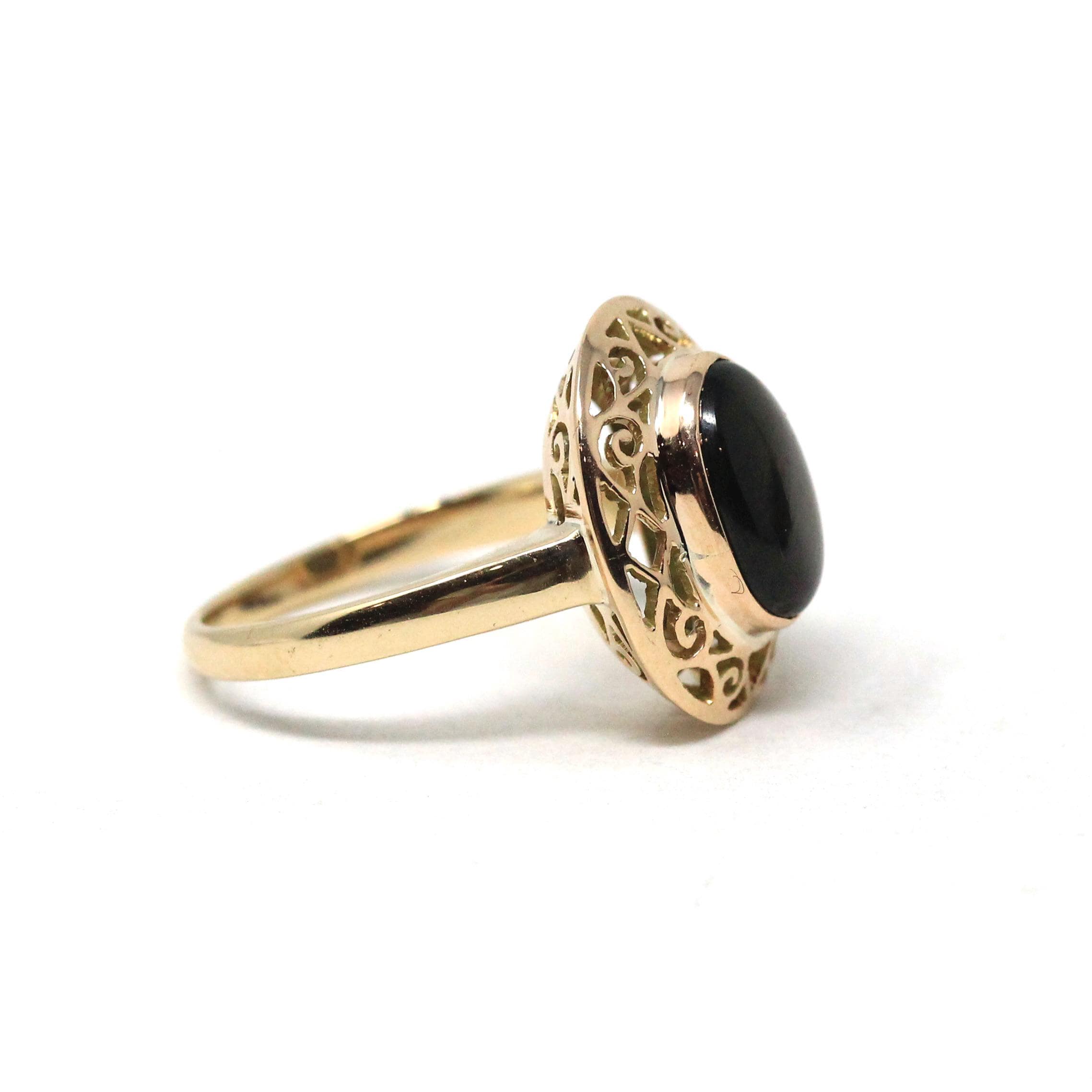 Black Star Sapphire Ring - Retro 14k Yellow Gold Natural Asterism Gemstone - Vintage Circa 1970s Era Size 6 Solitaire Celestial Fine Jewelry