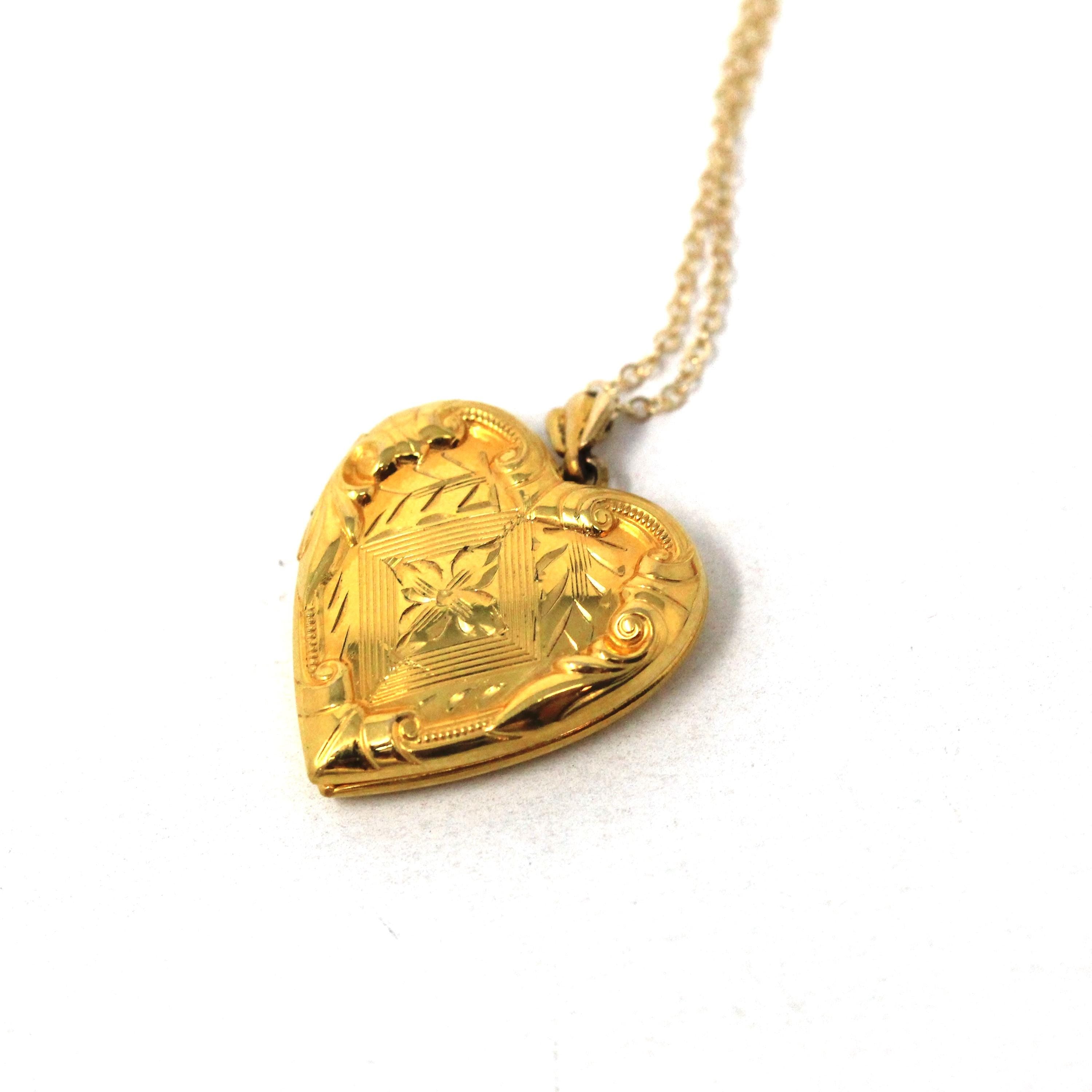 Vintage Heart Locket - Retro 10k Gold Filled Floral Design Flowers Pendant Necklace - Circa 1940s Era Keepsake Photograph Charm 40s Jewelry